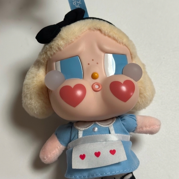 Pop Mart Crybaby Crying Again Series Plush Keyring She's Alice (Opened Case) 착용 스타일 - 1