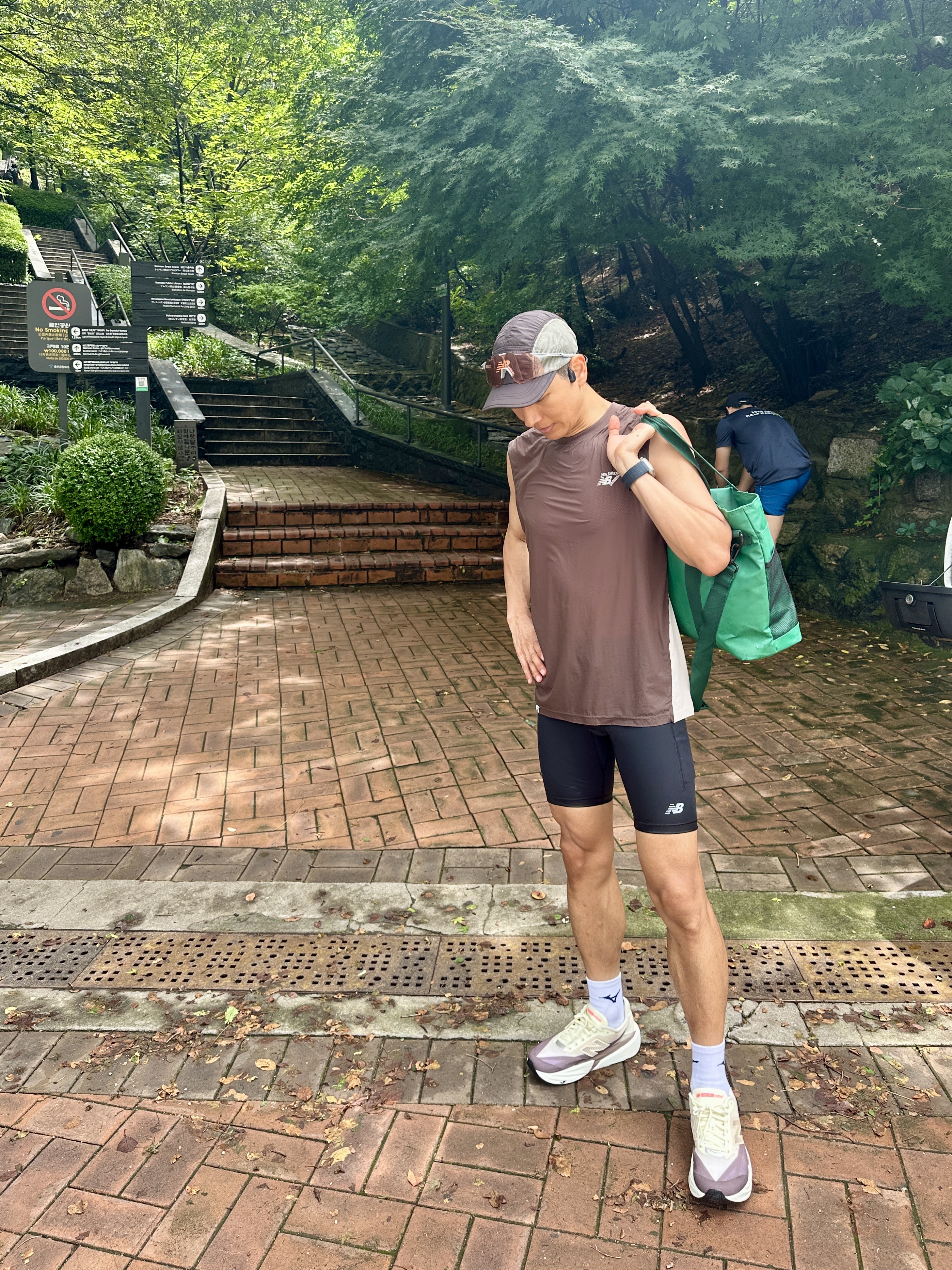 New Balance FuelCell Rebel v5 Angora Earth Shadow Sea Salt - D Standard, 100% Hypercraft Matte Stone Grey Hiper Coral Lens 착용 스타일