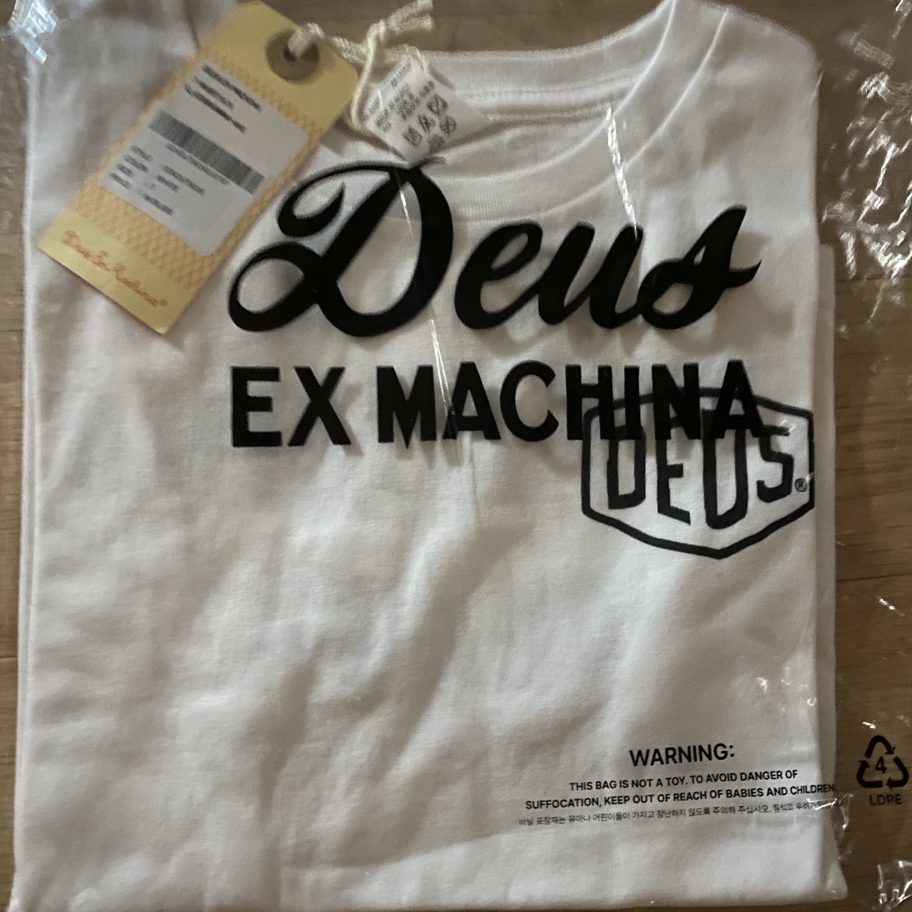 (Kids) Deus Ex Machina College Seoul T-Shirt White 착용 스타일