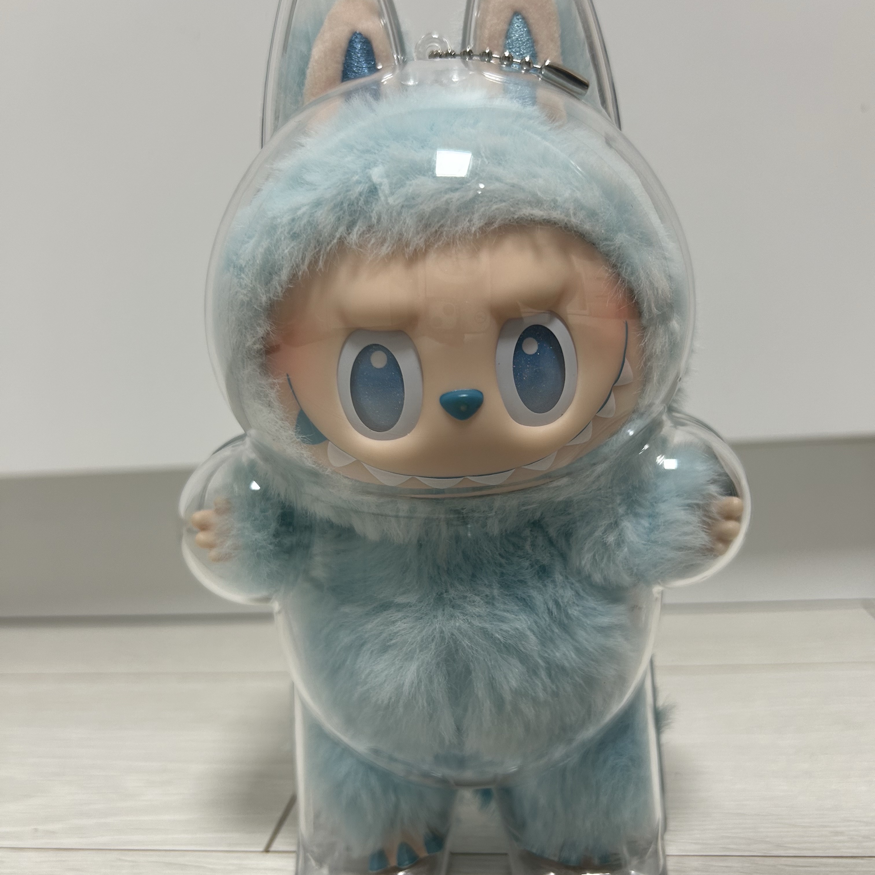 Pop Mart Labubu The Monsters Highlight Series Hope Keyring (Opened Case) 착용 스타일