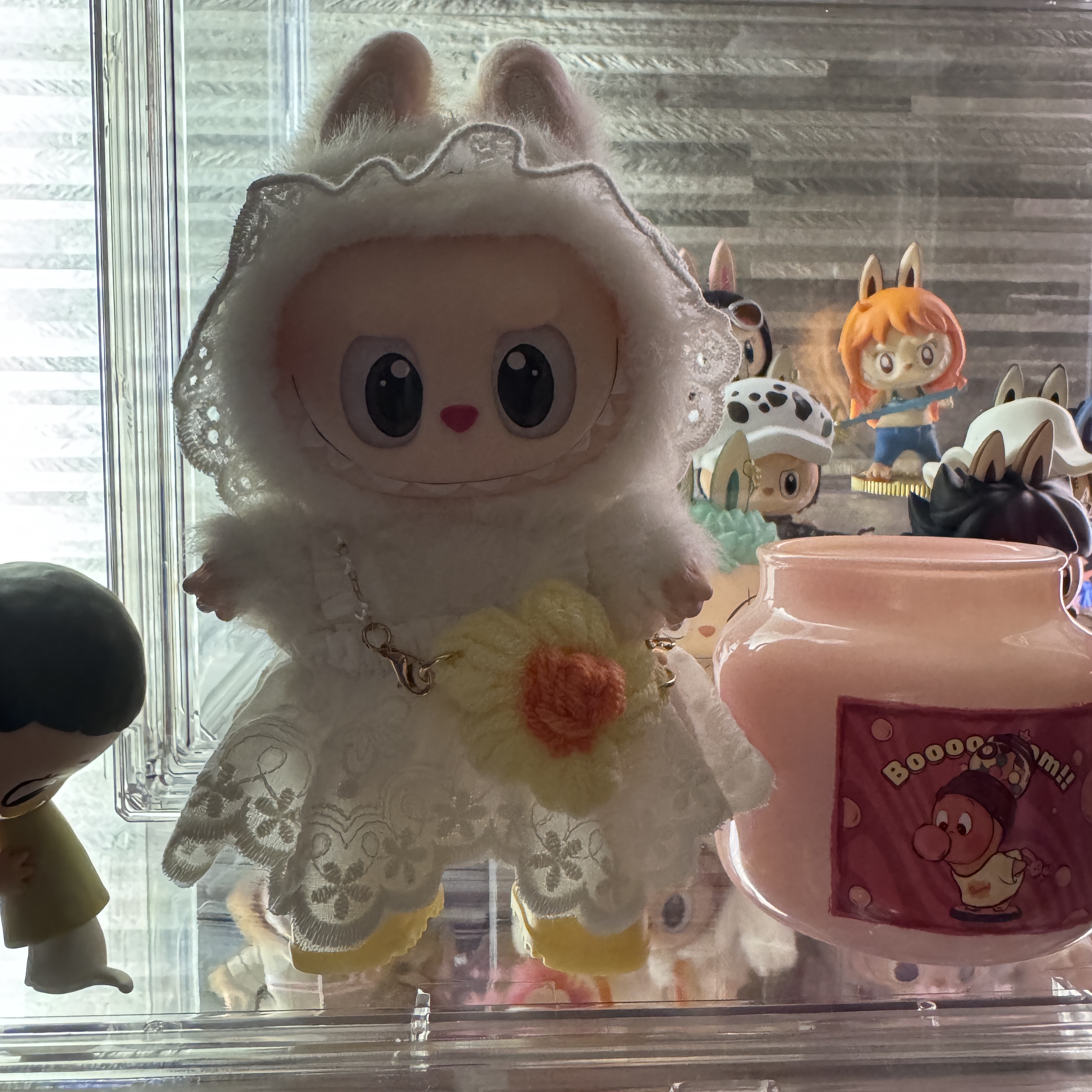 Pop Mart Labubu Coca Cola Series Surprise Shake Keyring (Opened Case), Pop Mart Labubu Coca Cola Series Keyring Sealed Case (6 Blind Boxes) 착용 스타일 - 2