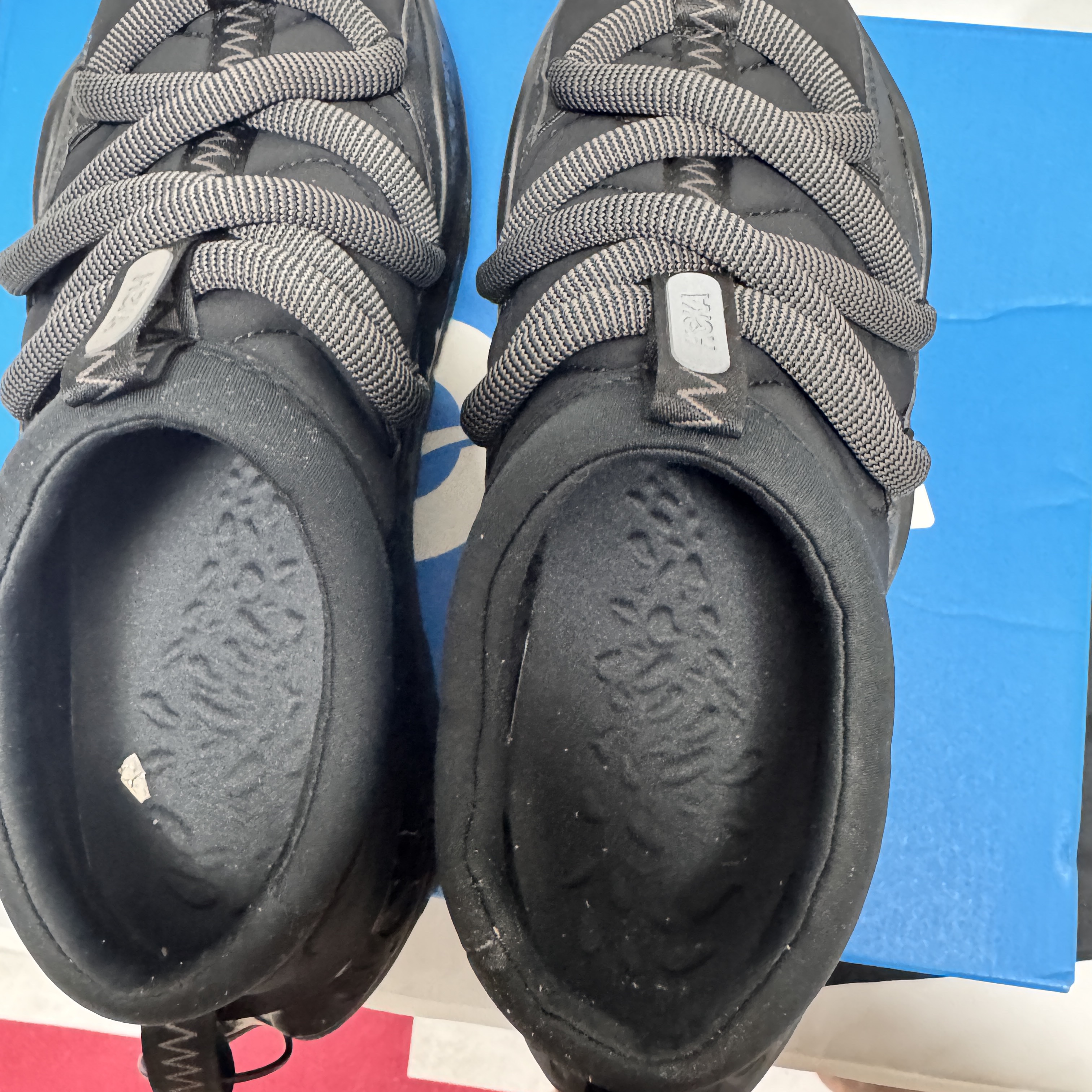 Hoka Ora Primo Black 착용 스타일