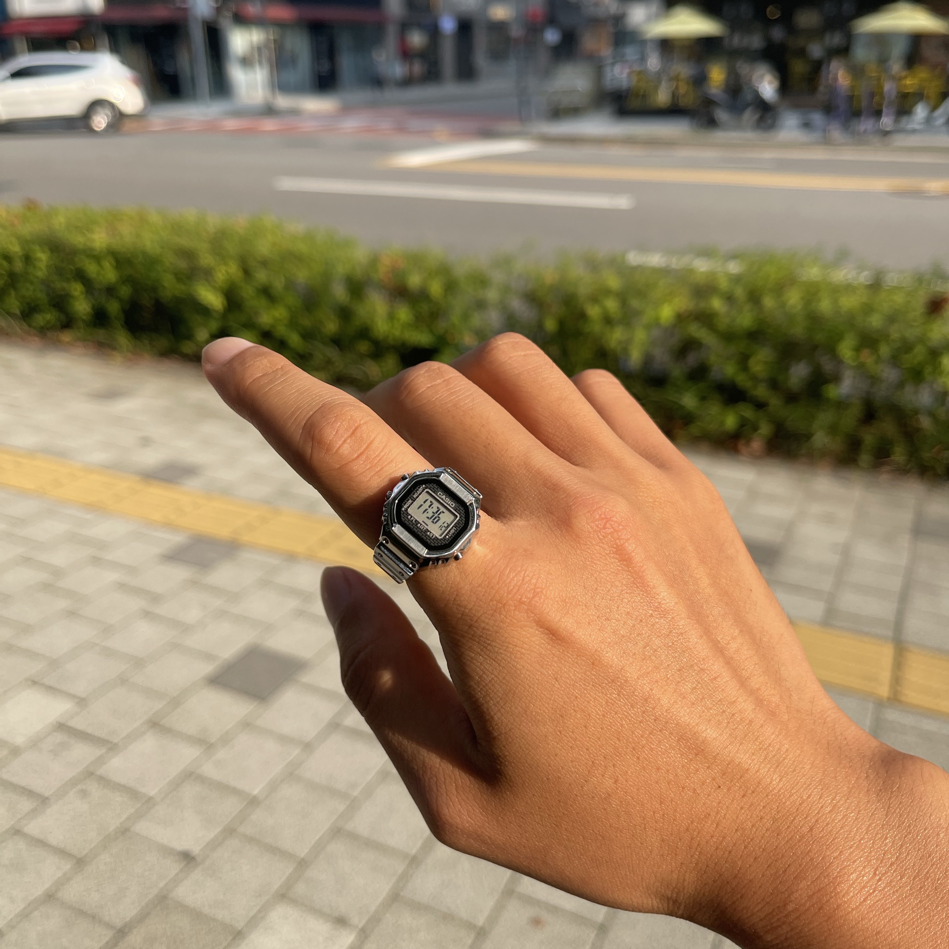 Casio 50th Anniversary Ring Watch CRW-001-1 착용 스타일