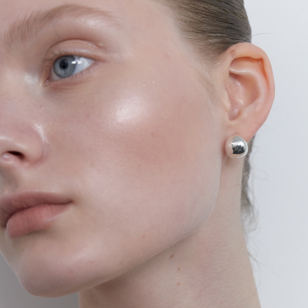 러브미몬스터 [실버] 볼드 문 귀걸이 실버(lovememonster [Silver] Bold Moon Earrings  Silver) - 4