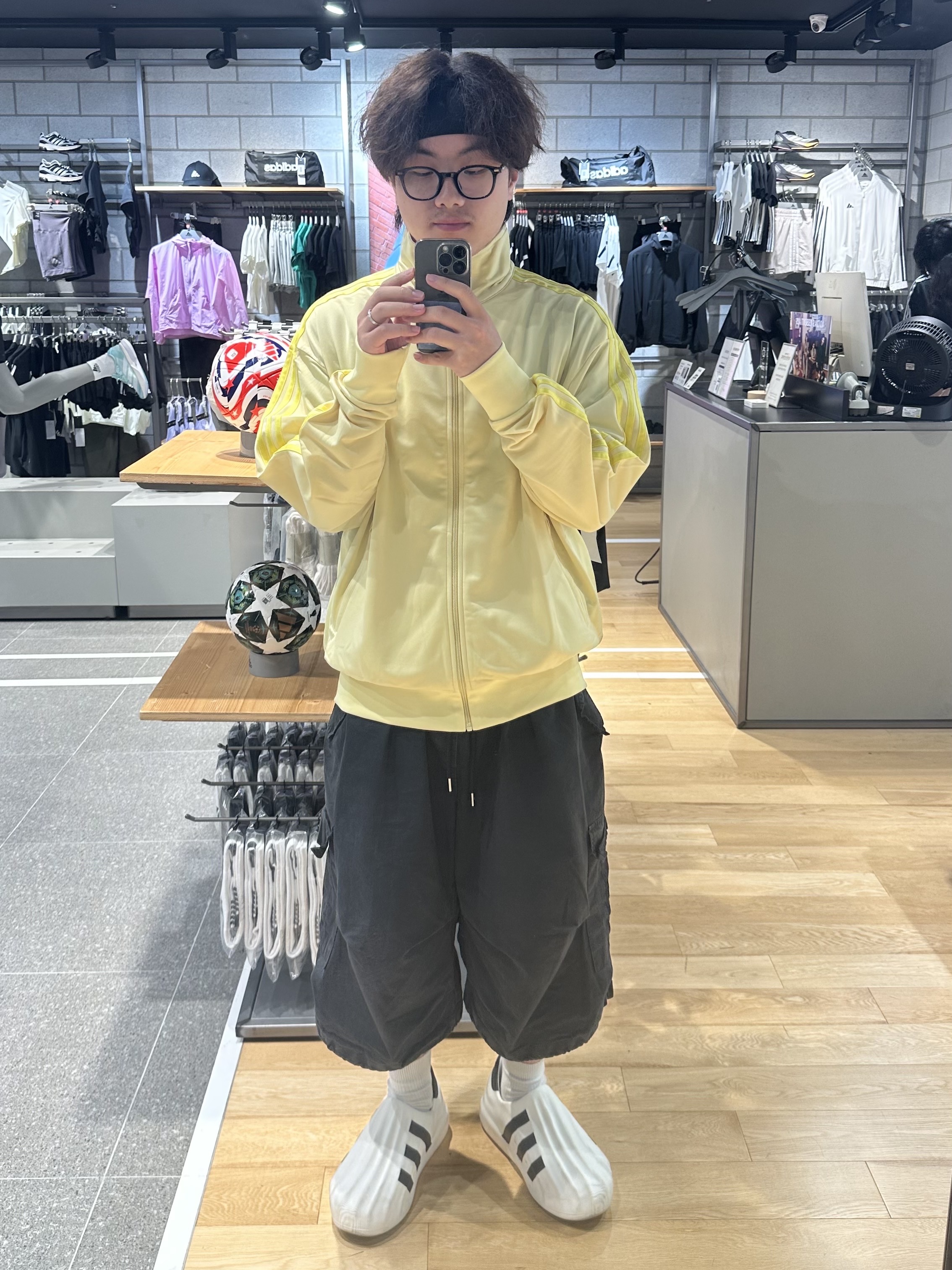 Adidas Adicolor Funnel Neck Track Top Preloved Yellow - KR Sizing 착용 스타일