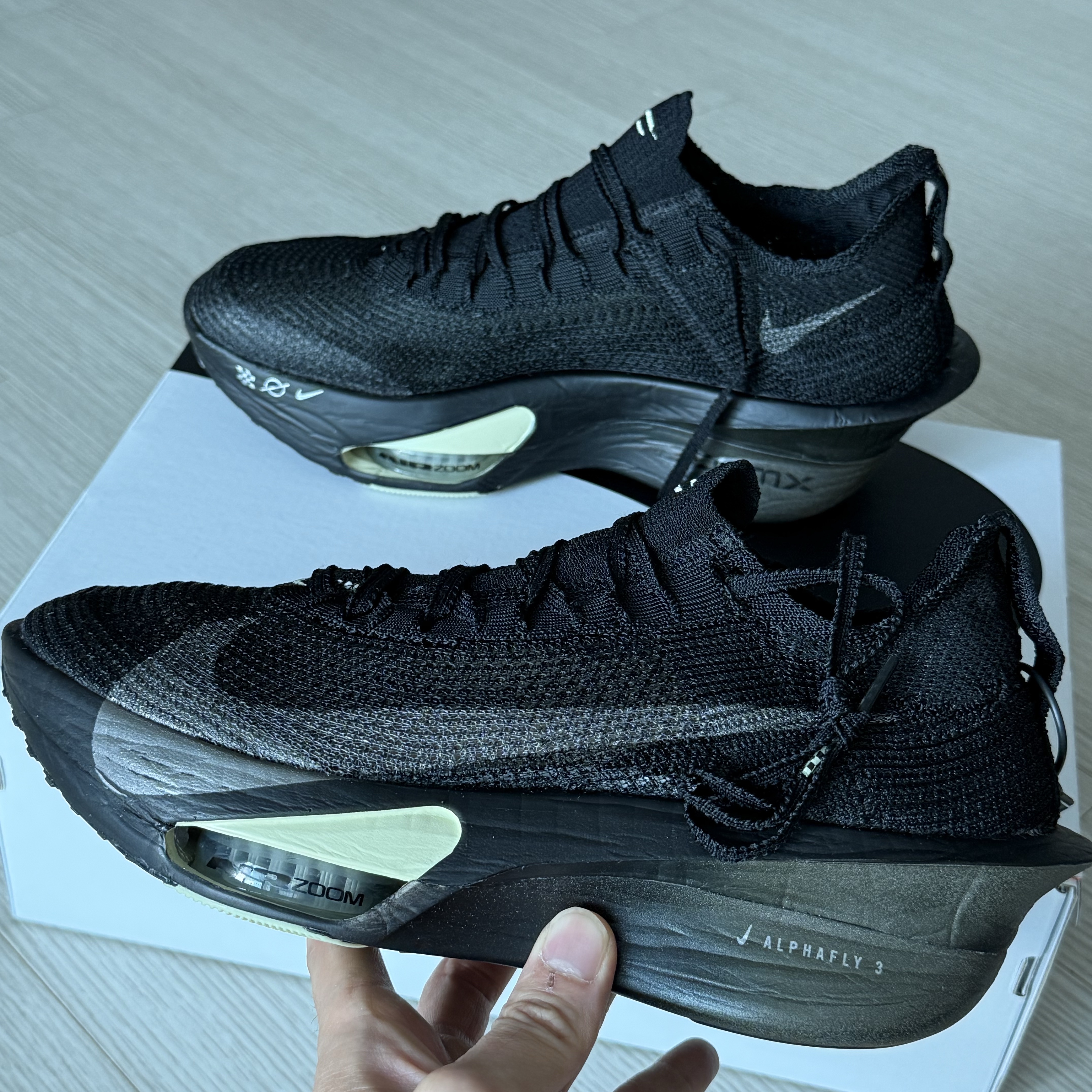 Nike Air Zoom Alphafly Next% 3 Black Olive Aura 착용 스타일 - 1