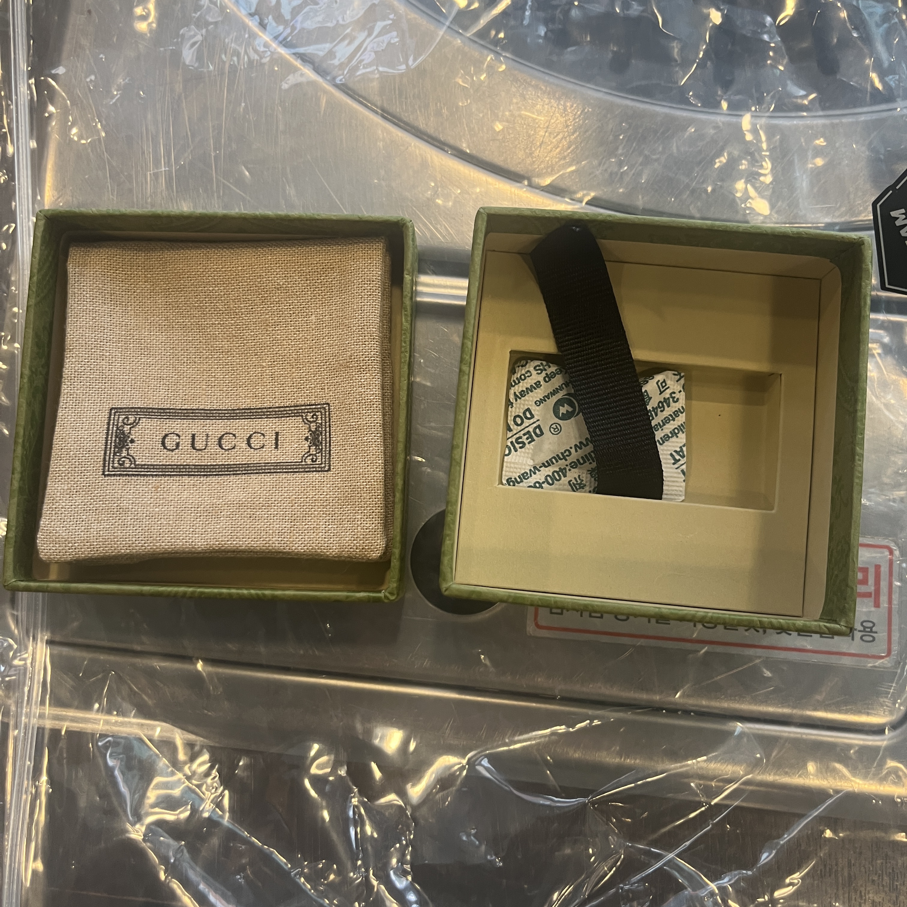 Gucci Interlocking G Pendant Flower Motif Chain Necklace Silver 착용 스타일