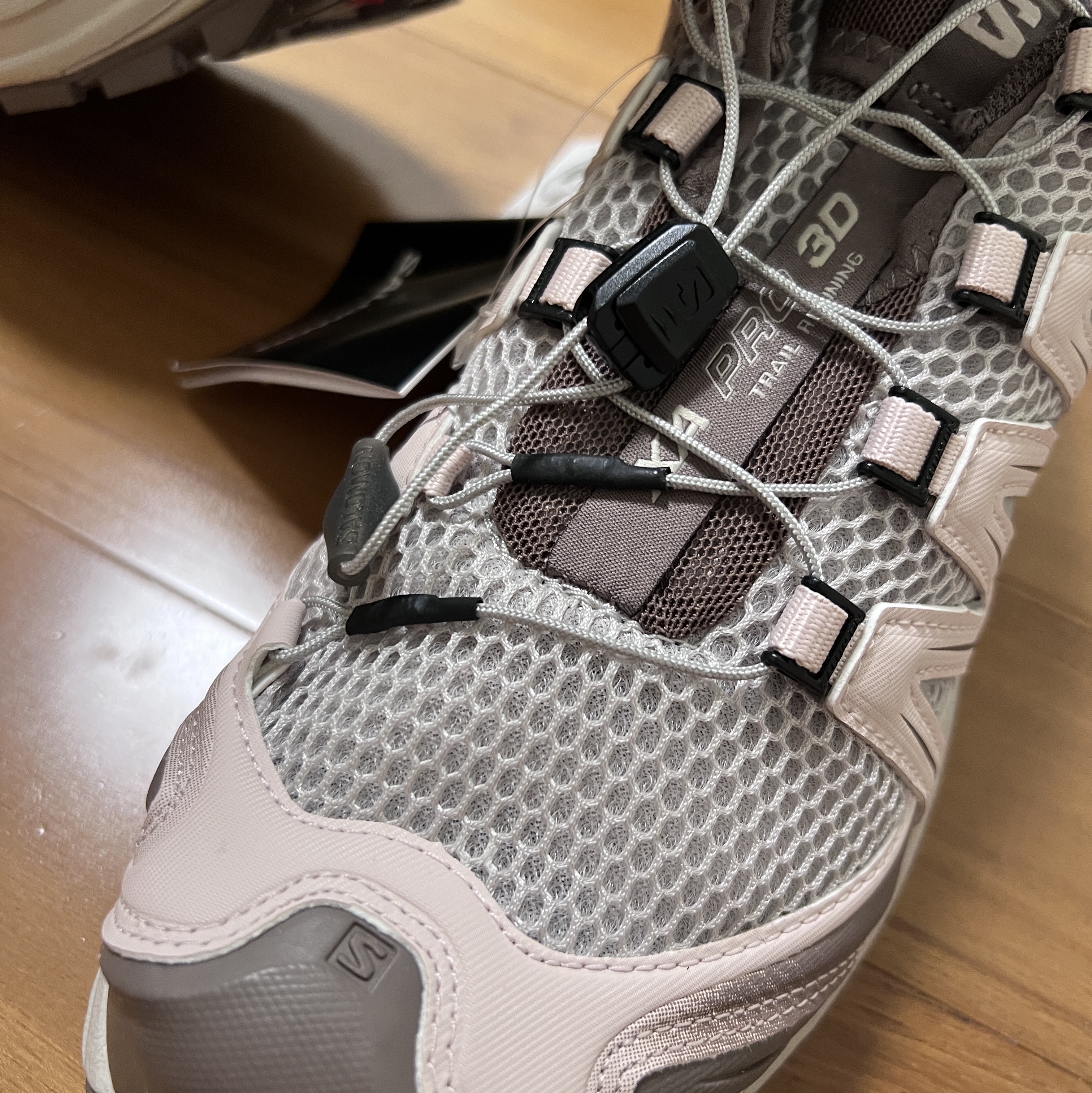 Salomon XA Pro 3D Seasonal Silver Cloud Iron 착용 스타일