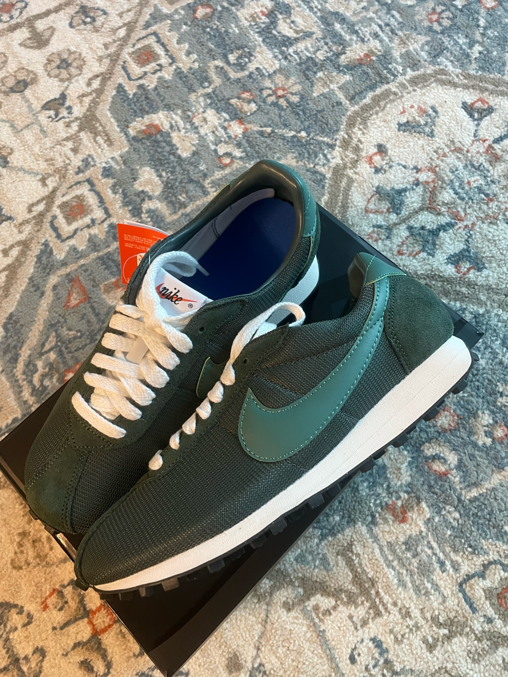 Nike LD-1000 SP Vintage Green and Bicoastal 착용 스타일 - 1