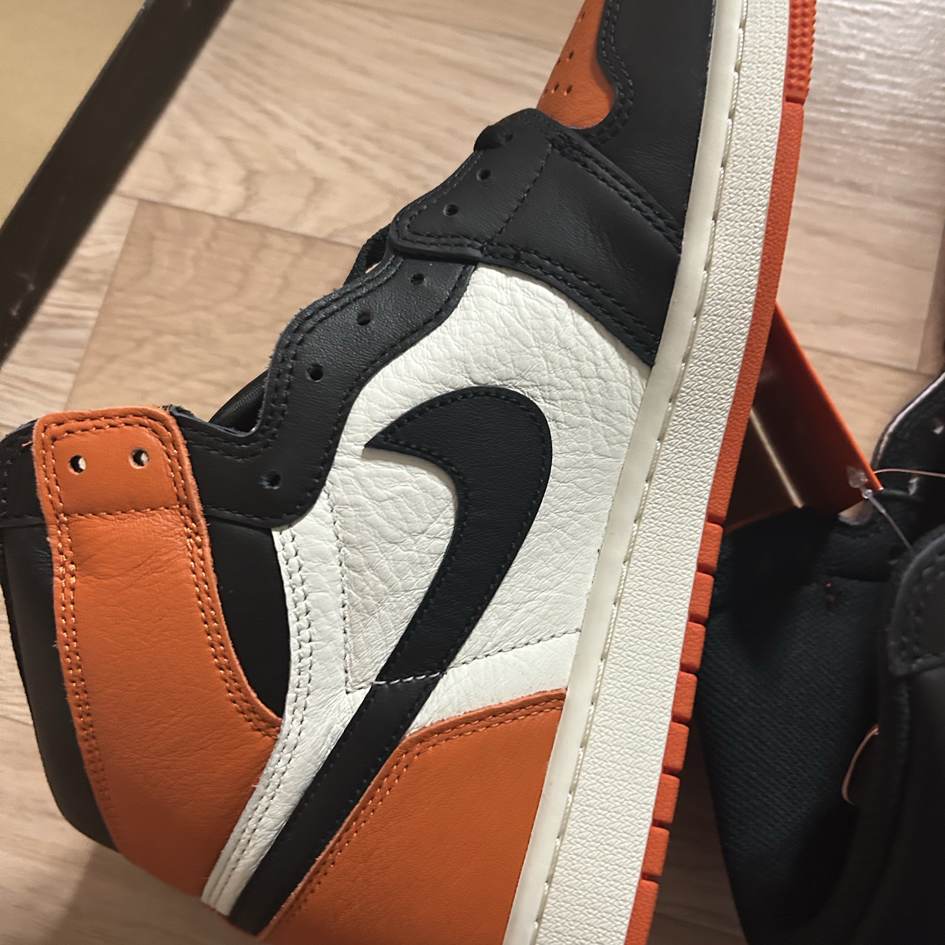 Jordan 1 Retro High OG Shattered Backboard 착용 스타일