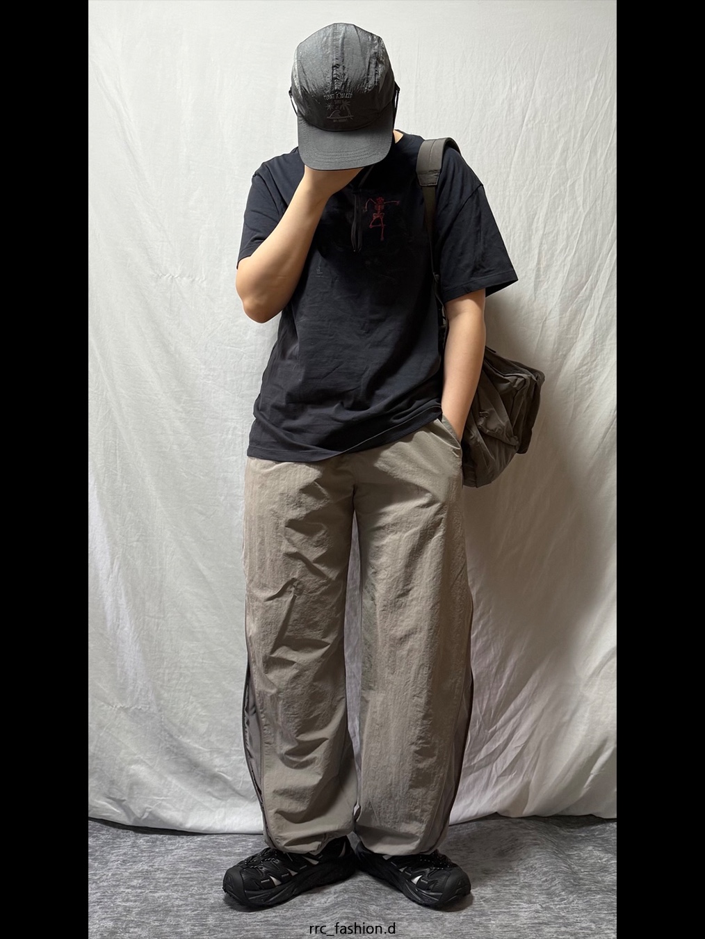 Sansan Gear Zipper Pants Gray - 22SS, Hoka Hopara Black Castle Rock 착용 스타일 - 1