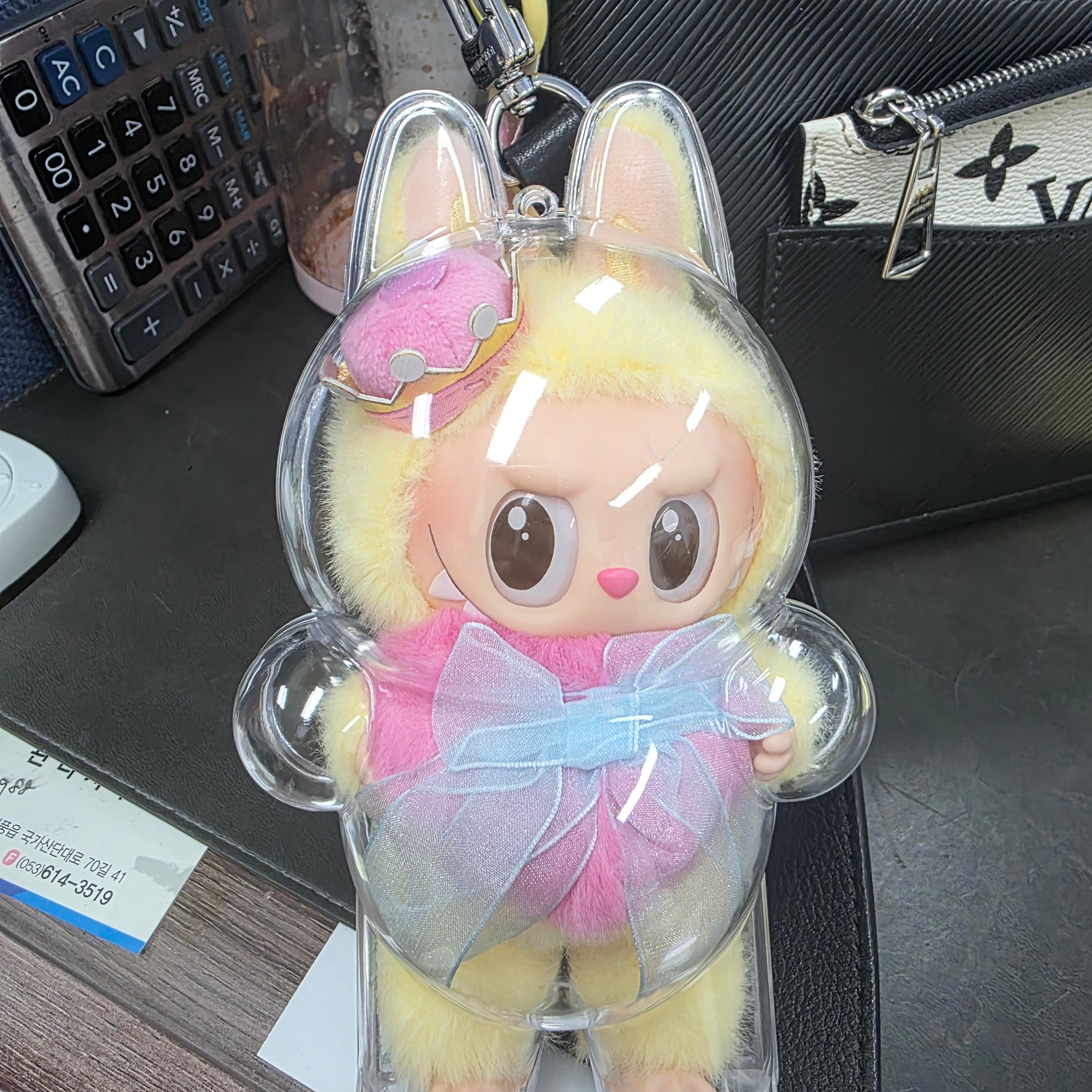 Pop Mart The Monsters Checkmate Series Plush Keyring 착용 스타일