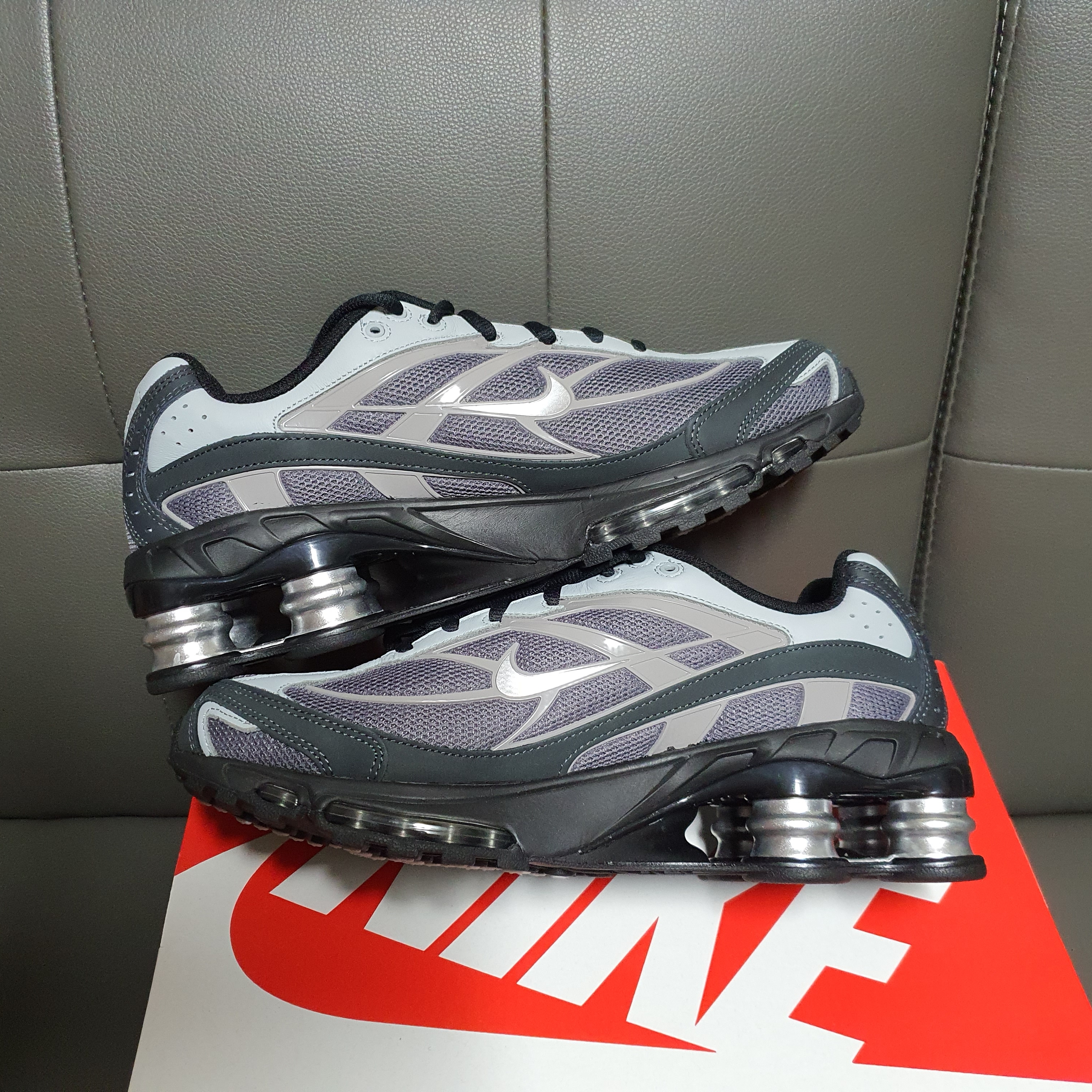 Nike Shox Ride 2 Light Graphite Anthracite 착용 스타일