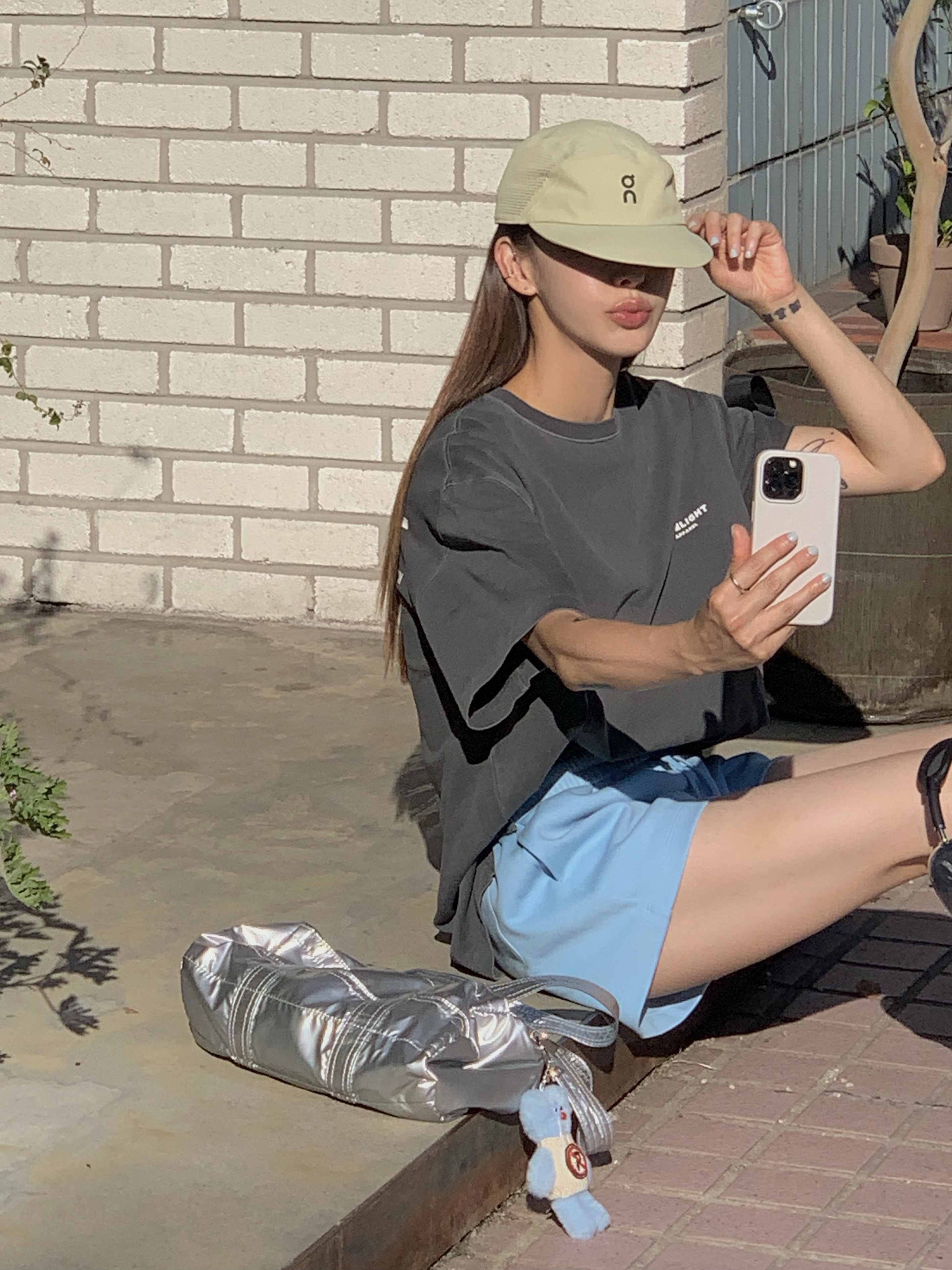 Apple AirPods Max Lightning Space Gray (Korean Ver.), Roa Hiking Rozes Sand Orange 착용 스타일 - 5