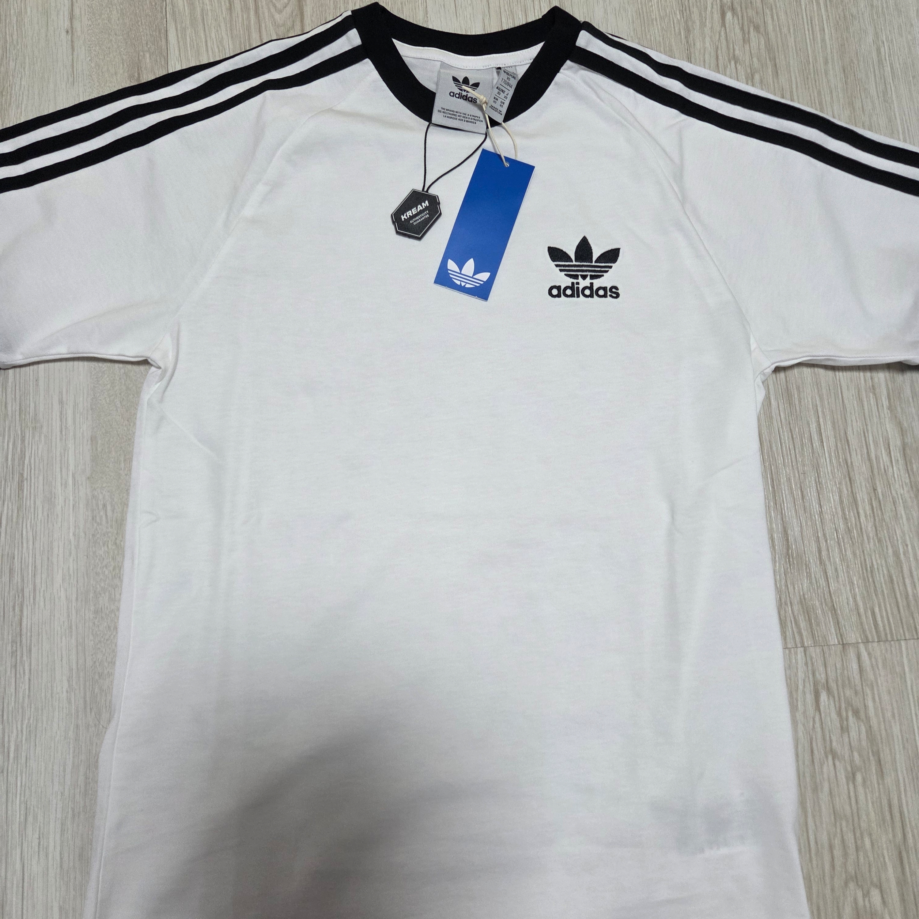 Adidas Adicolor Classics 3-Stripes T-Shirt White - KR Sizing 착용 스타일