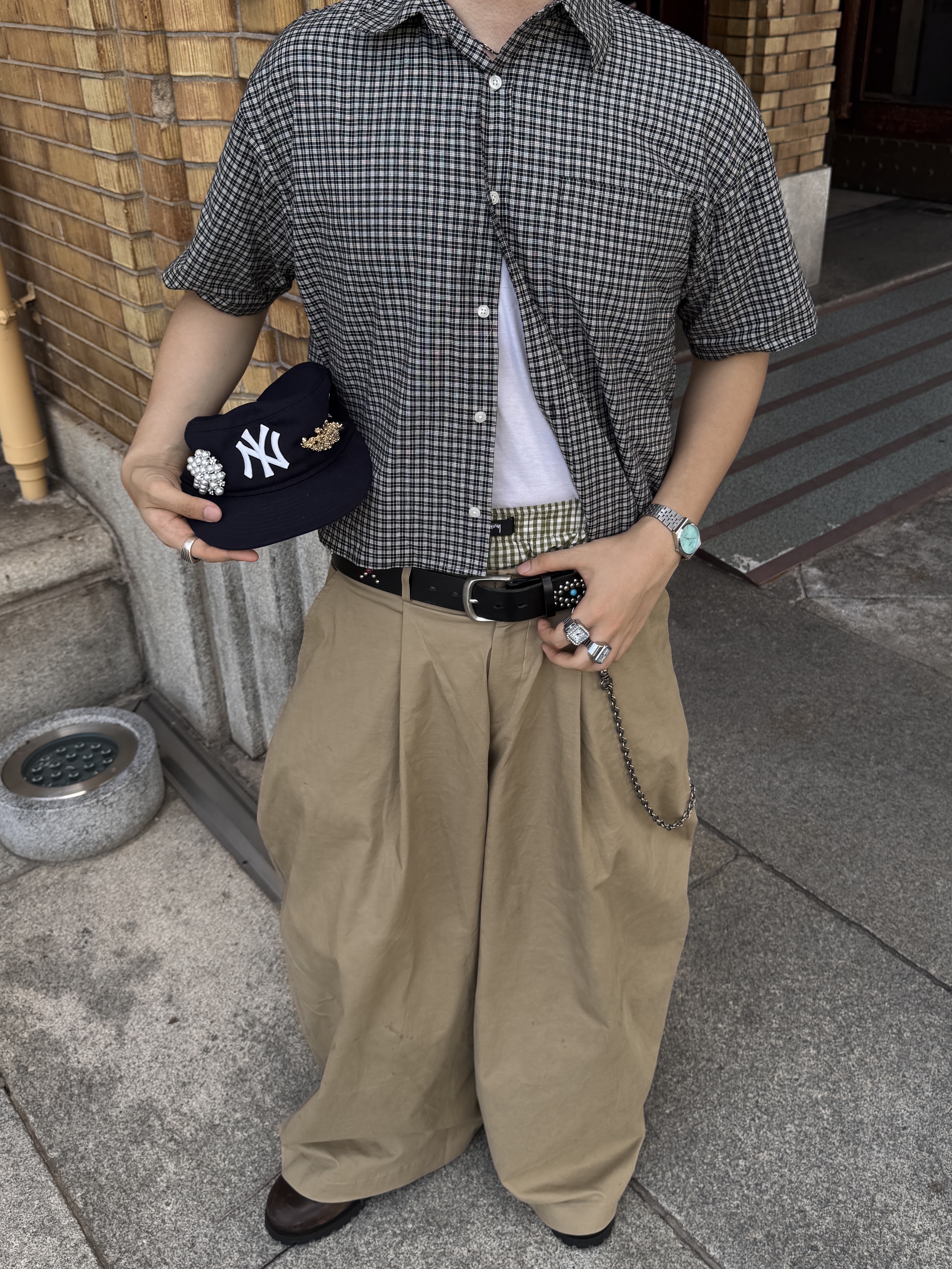 Casio MTP-B145D-2A1V, Stussy Canvas Flight Bag Washed Black 착용 스타일 - 4
