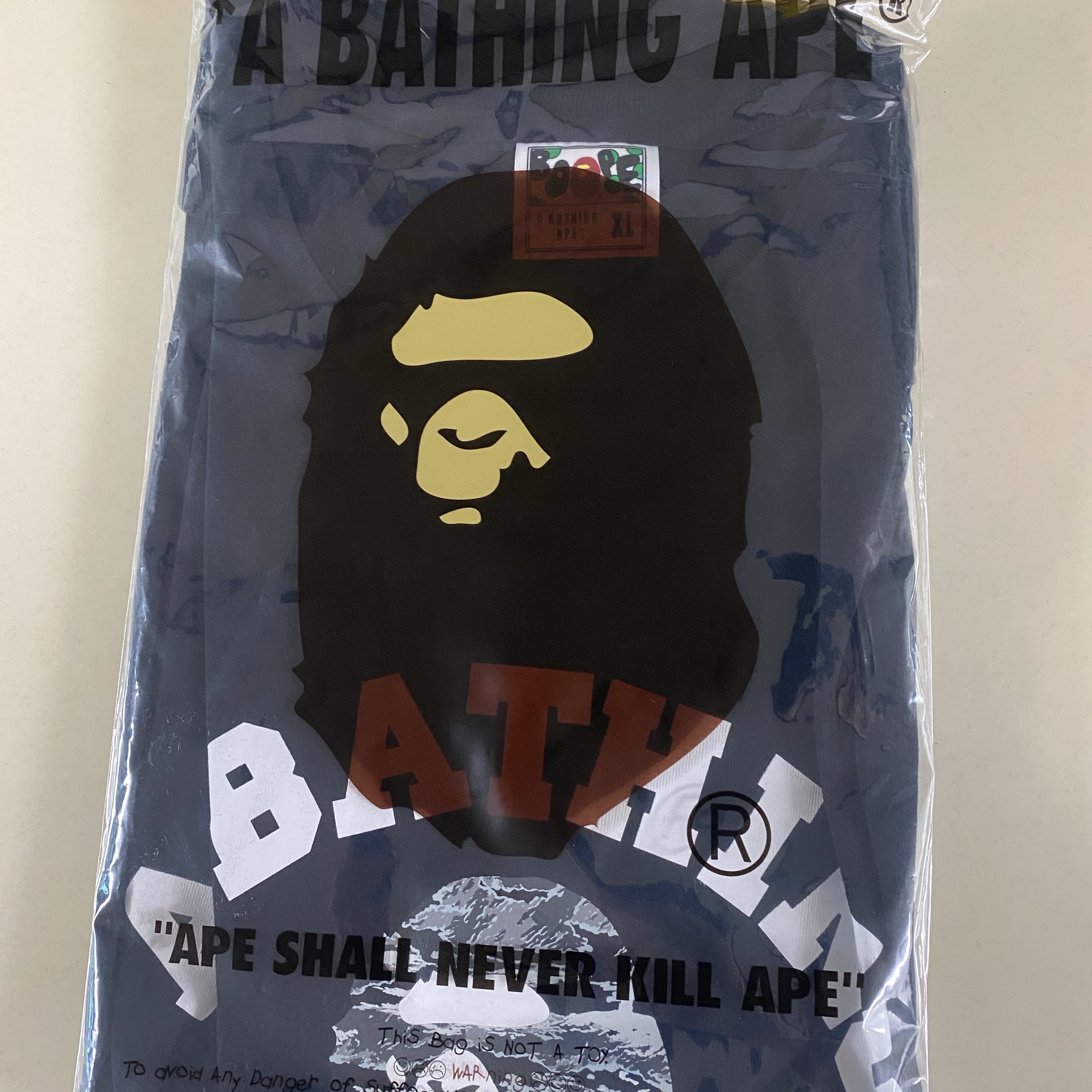BAPE Palm Tree Camo College T-Shirt Black Blue 착용 스타일