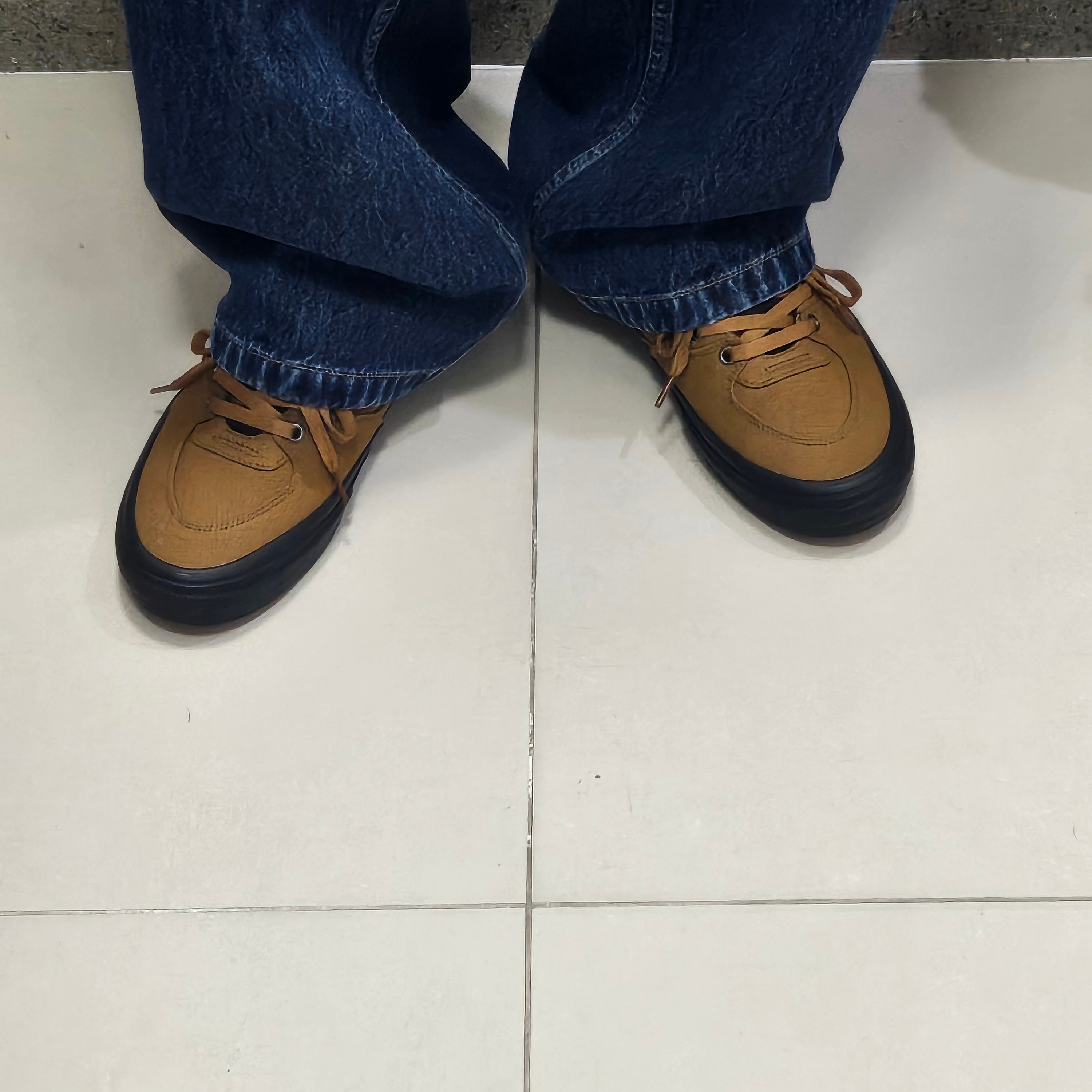Vans Duck Canvas Skate Half Cab Brown, Carhartt WIP Brandon Pants Blue Stone Washed 착용 스타일
