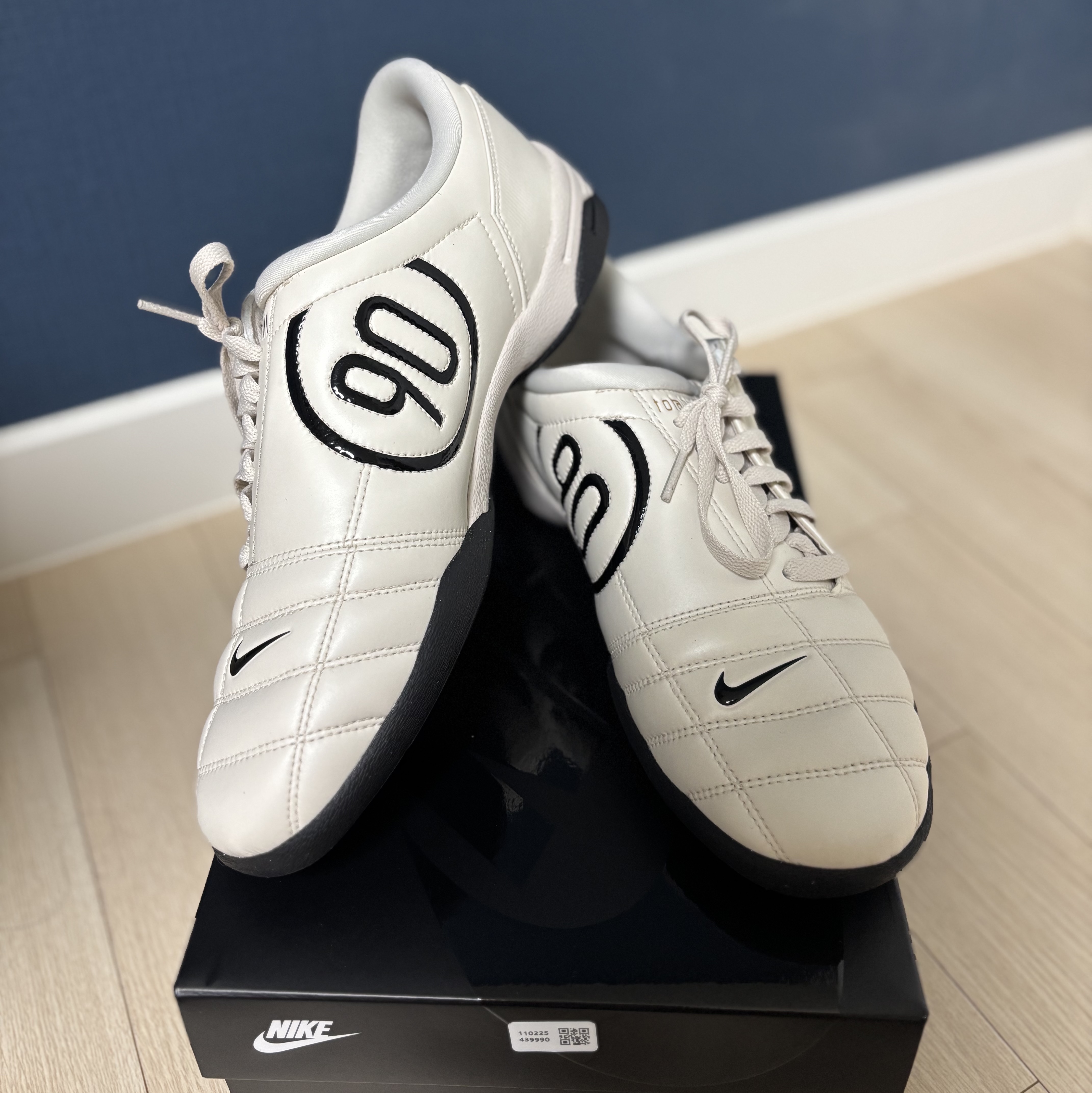 Nike Total 90 III SP Light Orewood Brown Black 착용 스타일