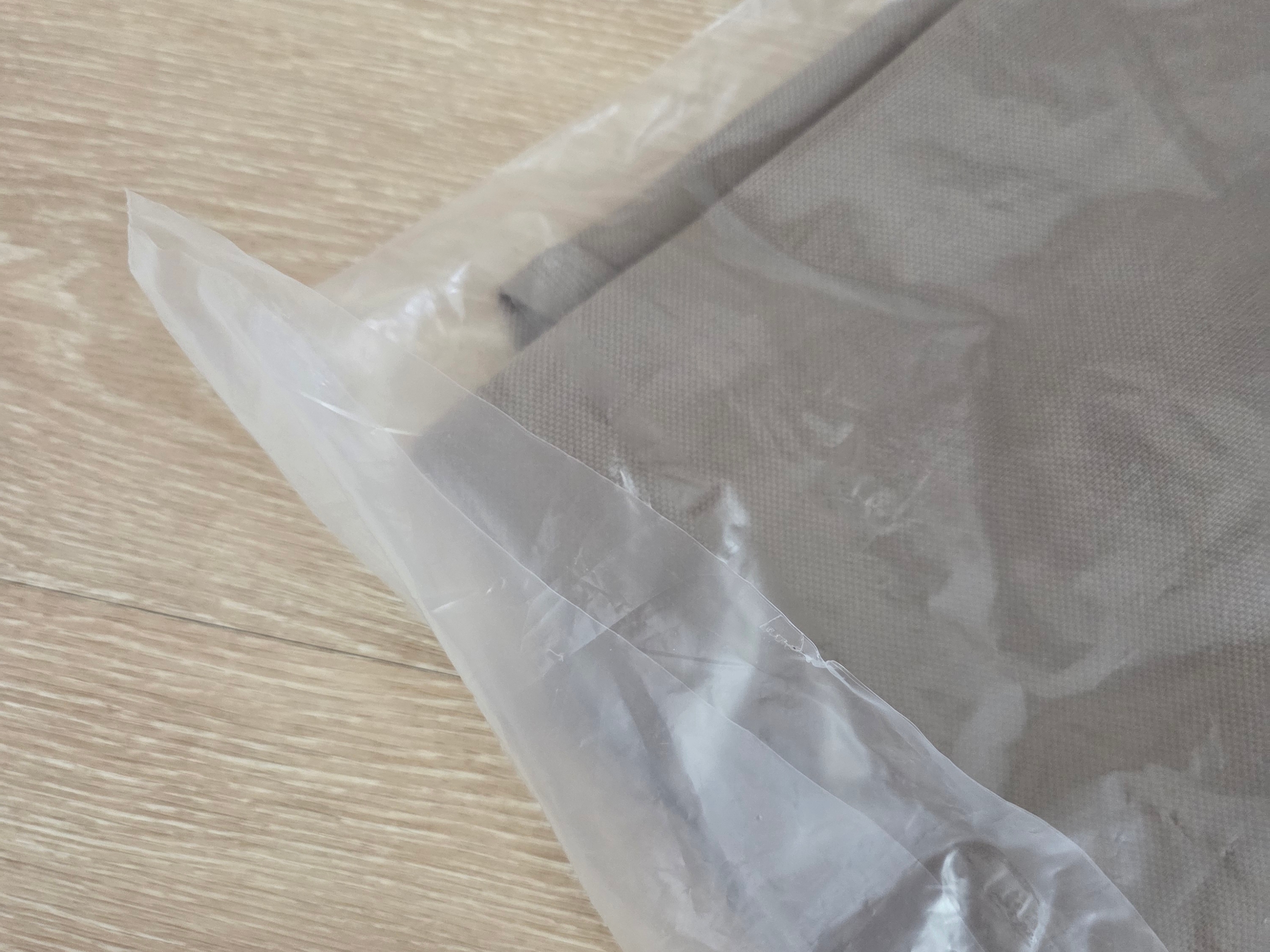 AMI de Coeur Oragnic Cotton Polo Shirt Green Off White 착용 스타일