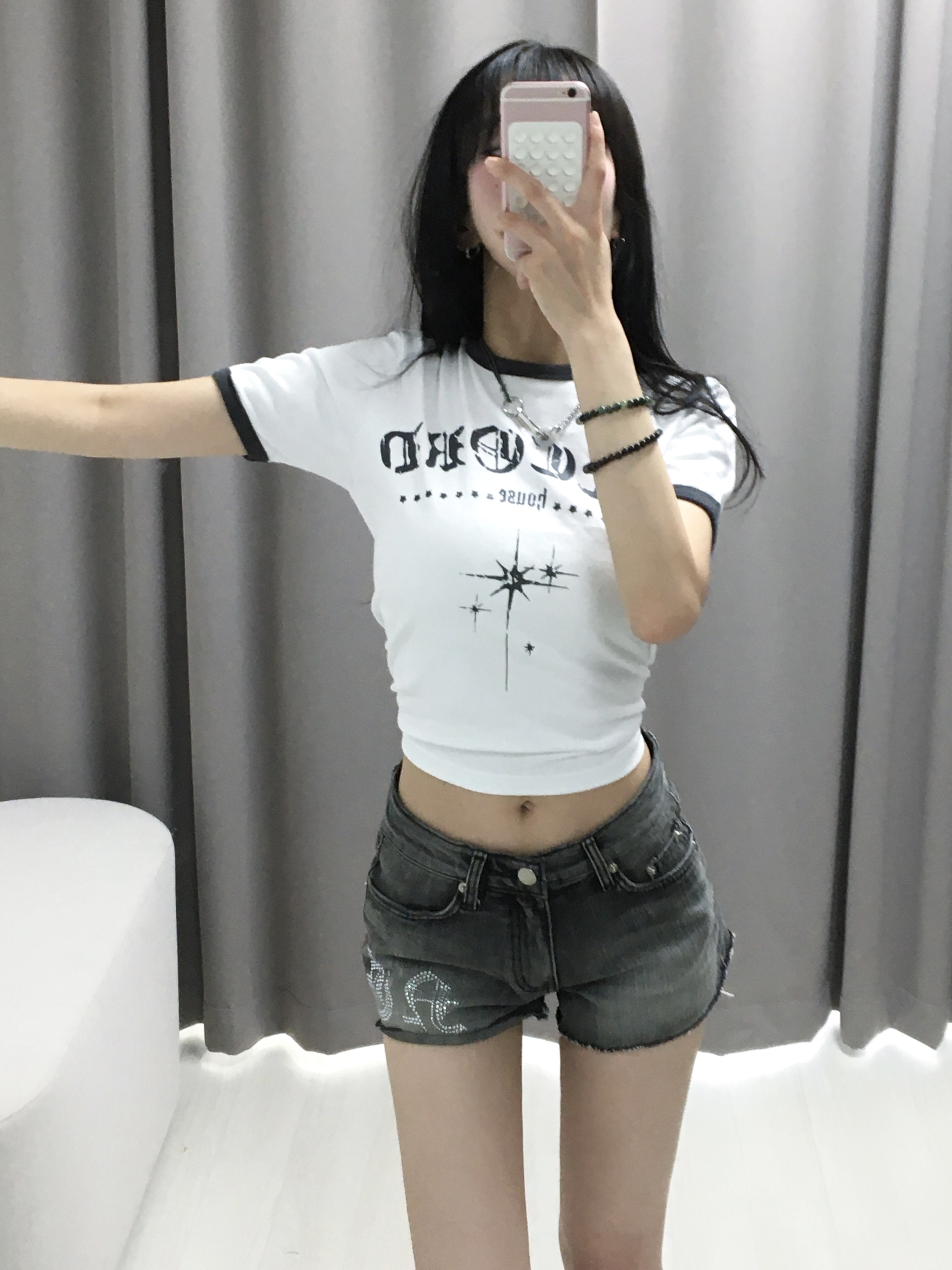 SLOW RECORD HOUSE Unisex RECORD Ringer Tee White 착용 스타일 - 5
