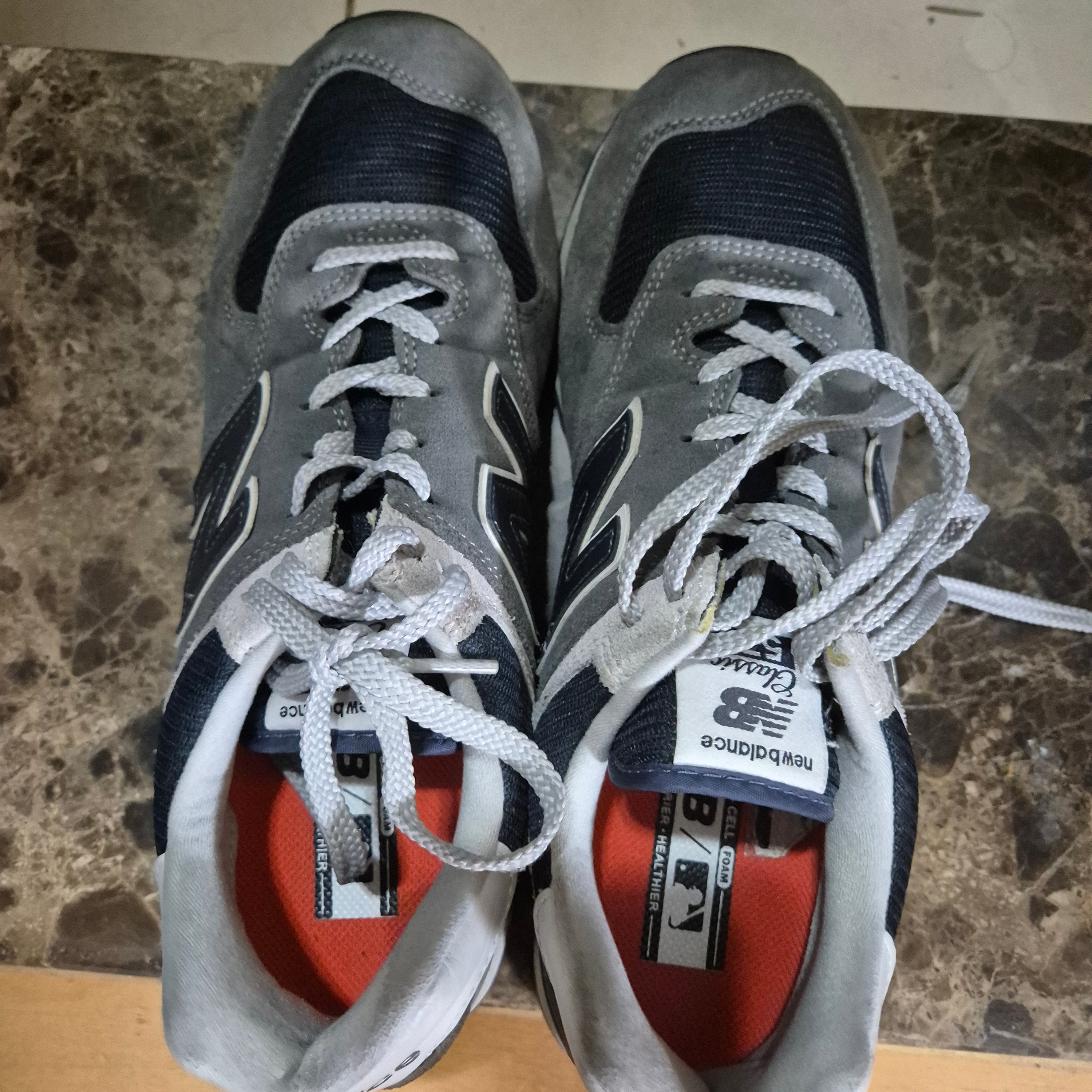 New Balance 574 Grey Navy 착용 스타일