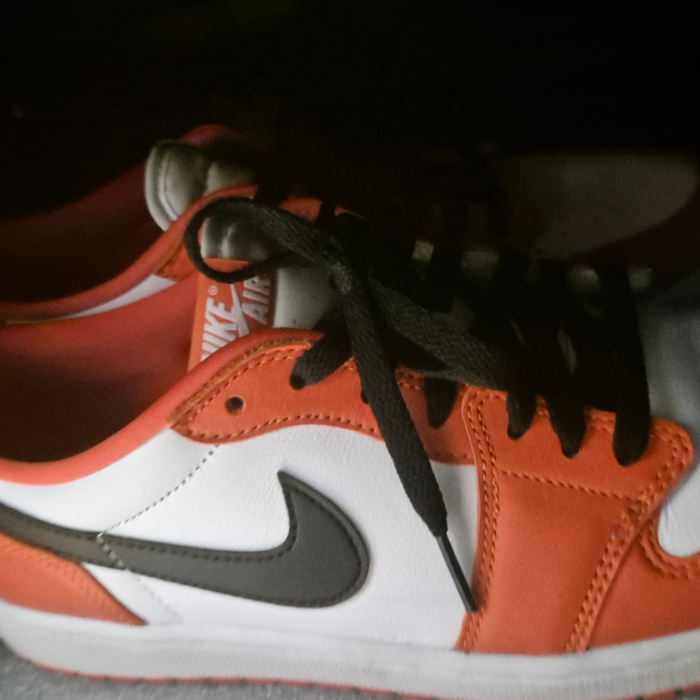 Jordan 1 Low OG Starfish 착용 스타일