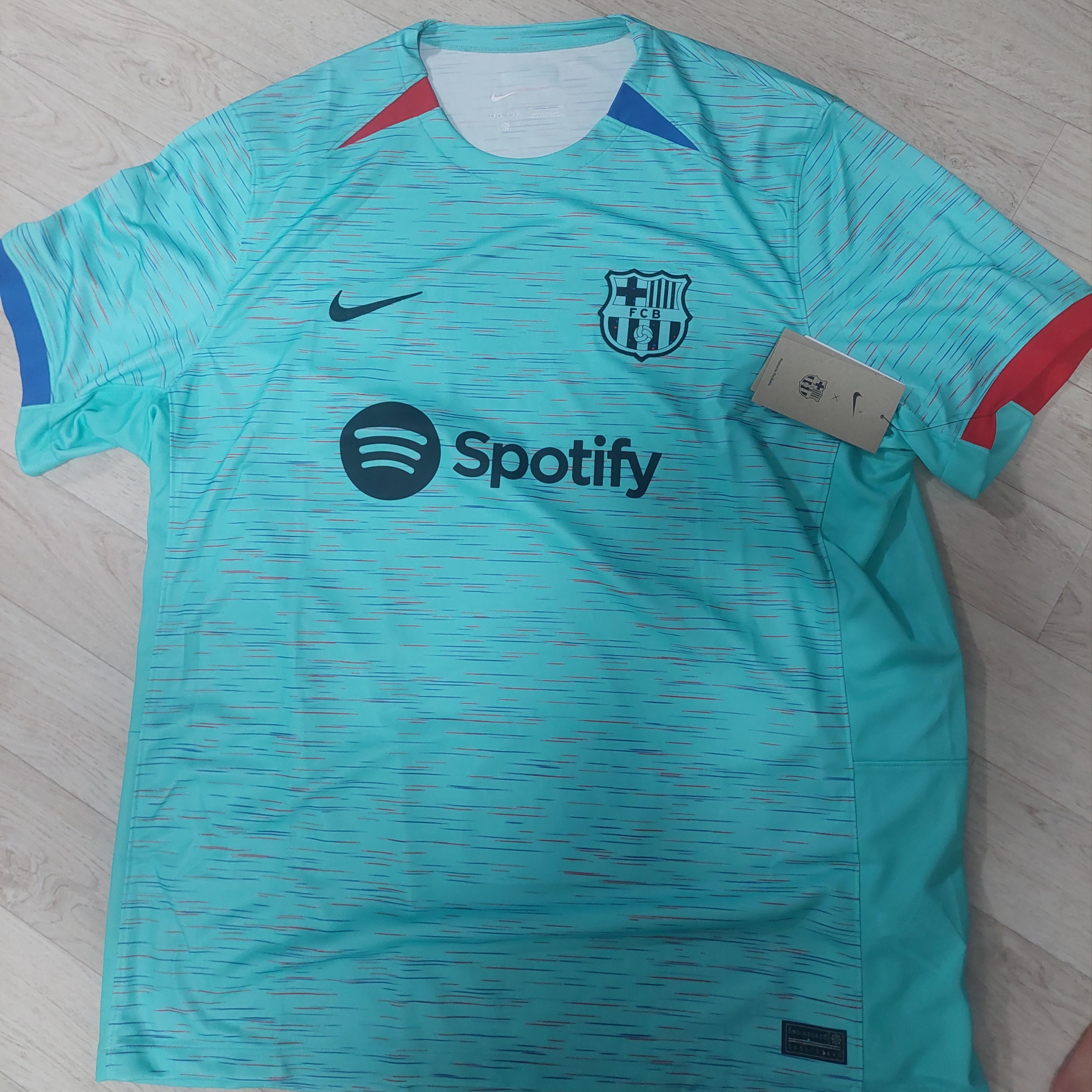 Nike FC Barcelona 2023/24 Stadium Third Dri-Fit Soccer Jersey Aqua Royal Blue 착용 스타일 - 1