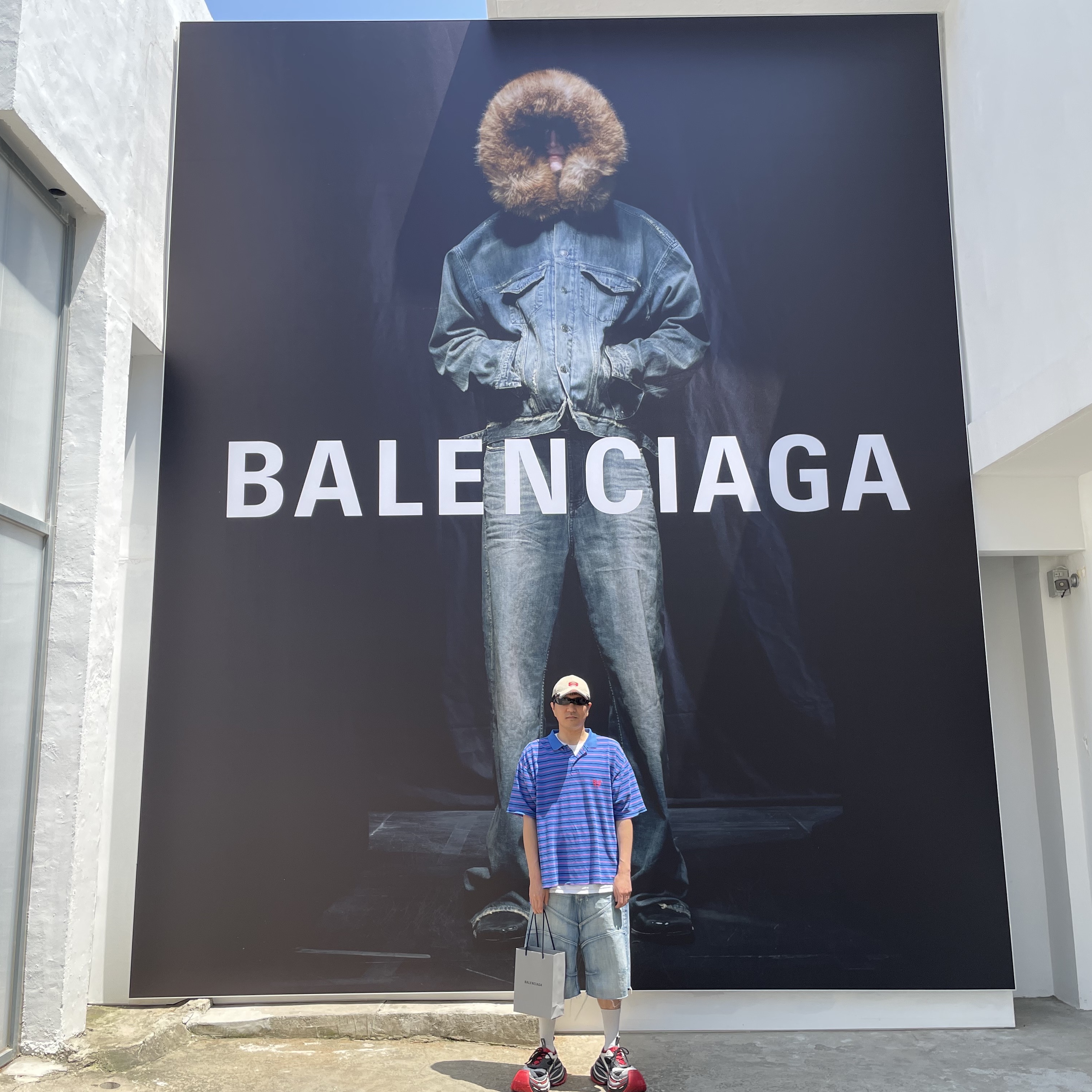 Balenciaga Platform Reduced Sneakers Black Grey 착용 스타일 - 1