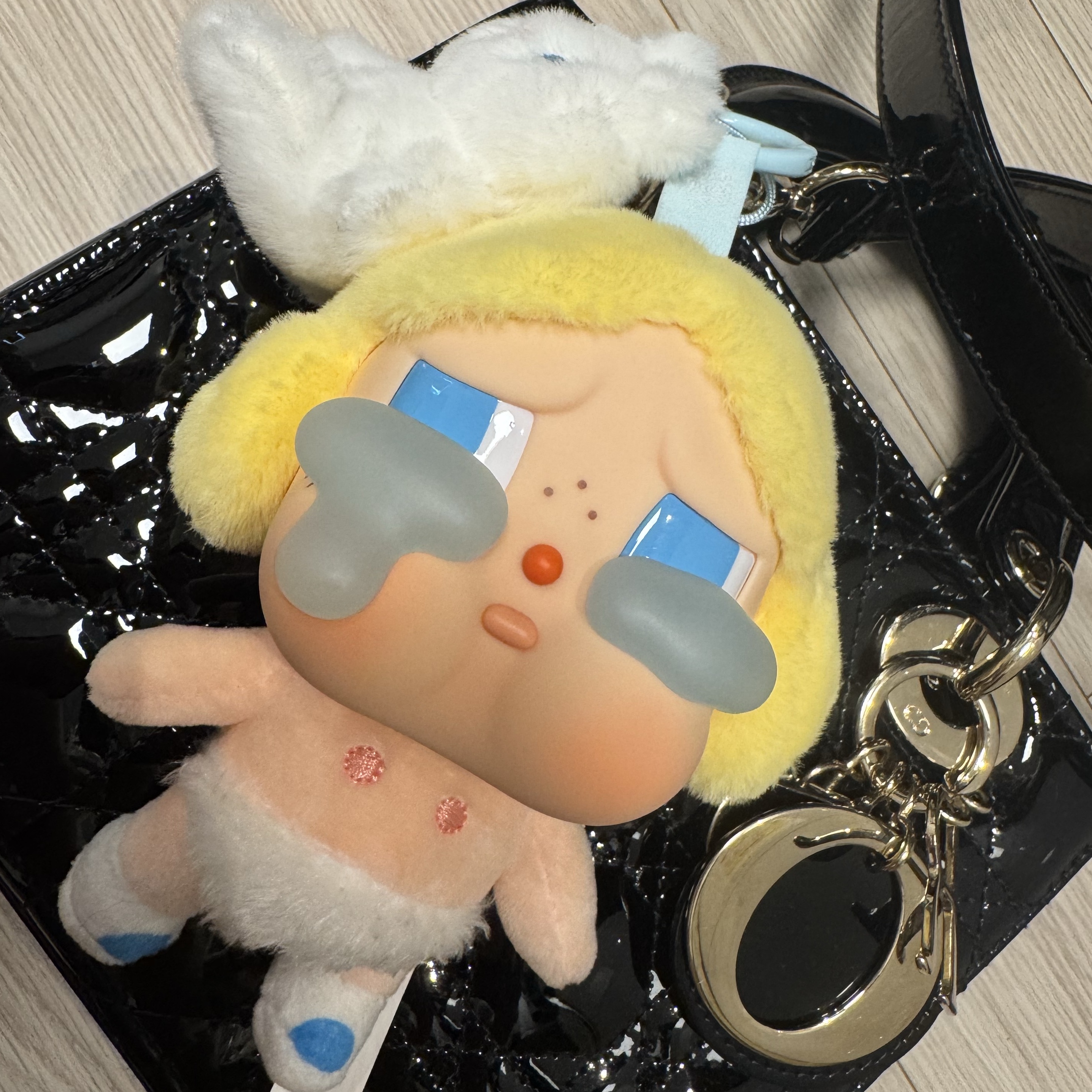 Pop Mart Crybaby Crying Again Series Plush Keyring Sealed Case (6 Blind Boxes) 착용 스타일 - 5