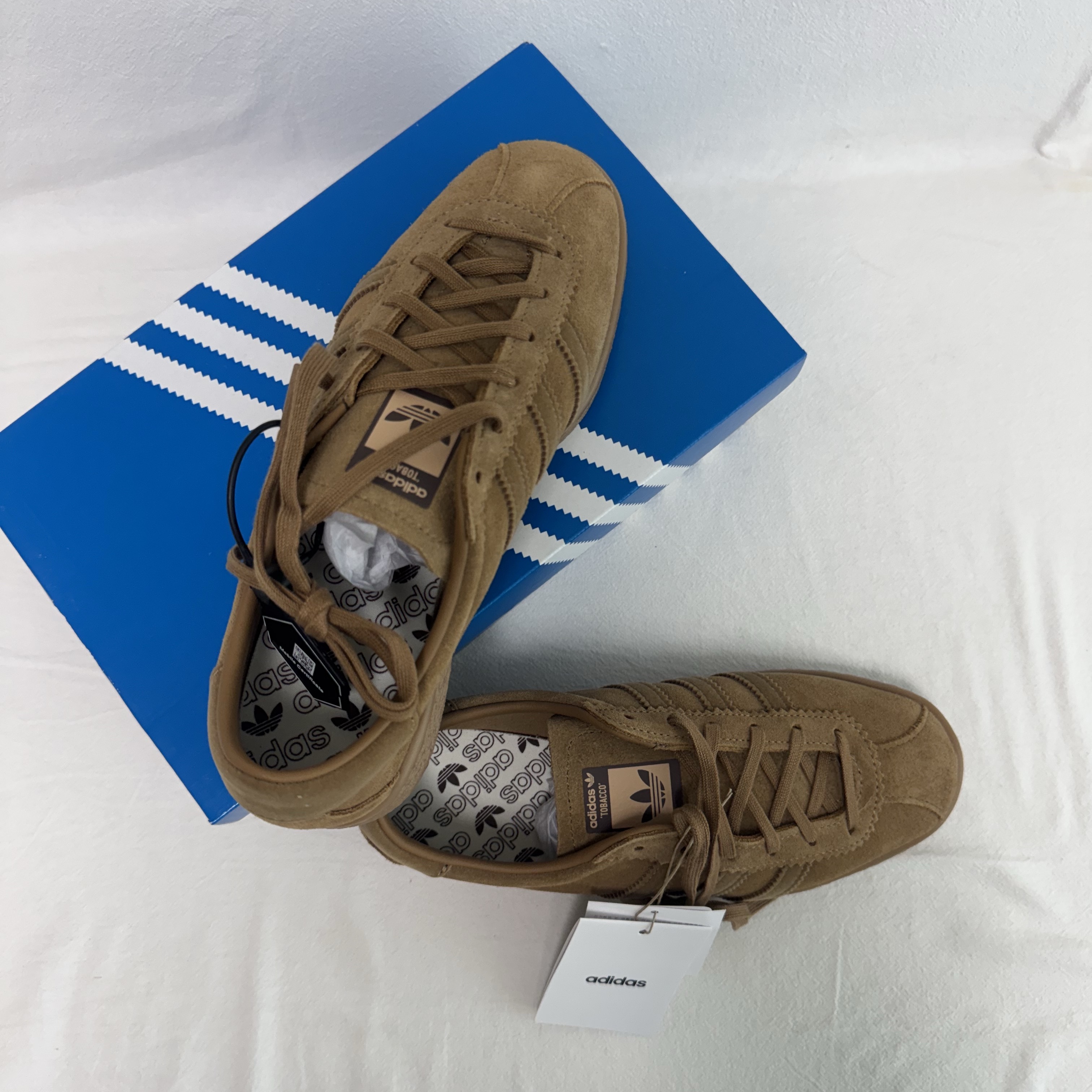 Adidas Tobacco Team Brown Desert Cardboard 착용 스타일 - 1