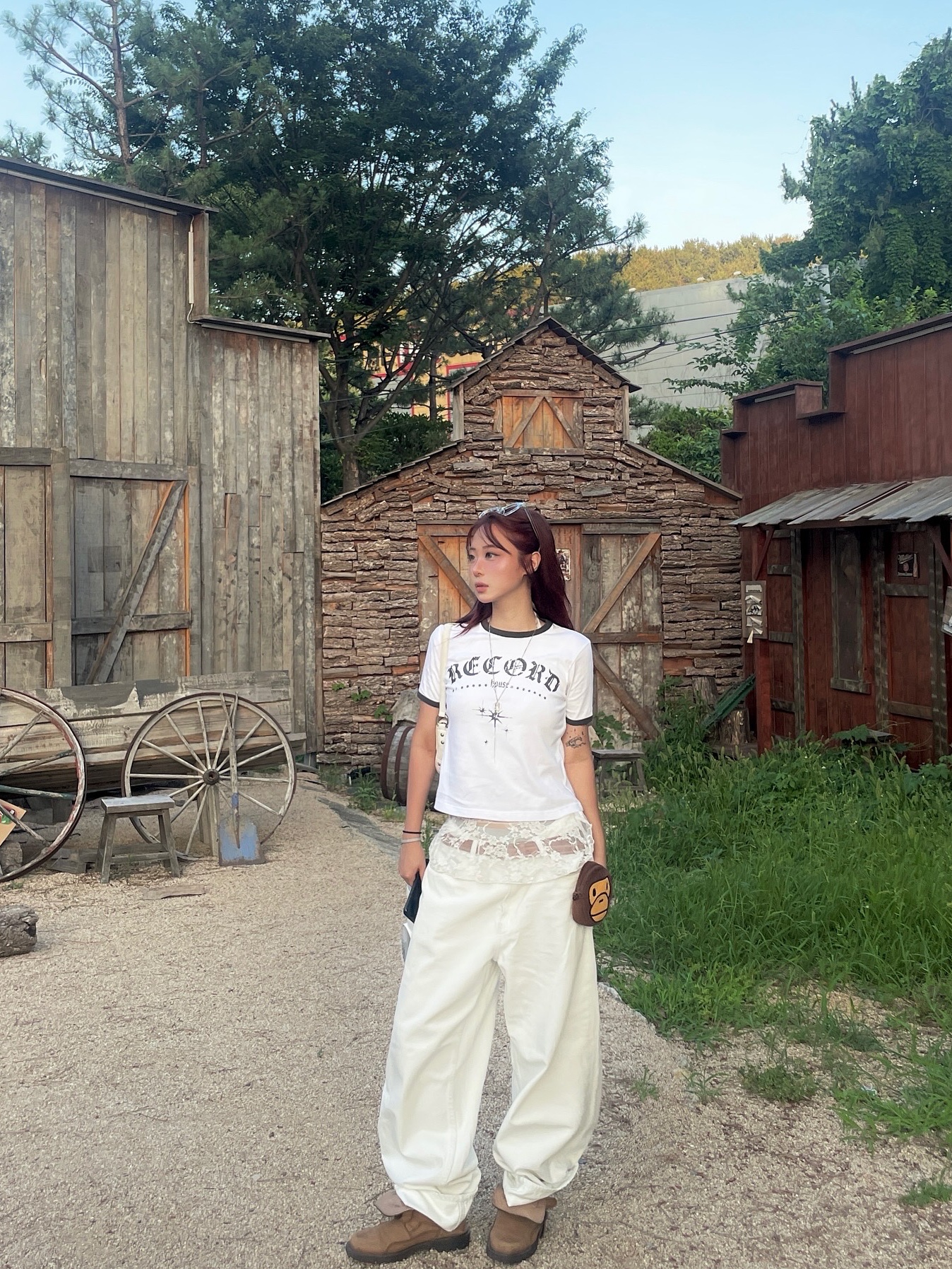SLOW RECORD HOUSE Unisex RECORD Ringer Tee White 착용 스타일 - 5