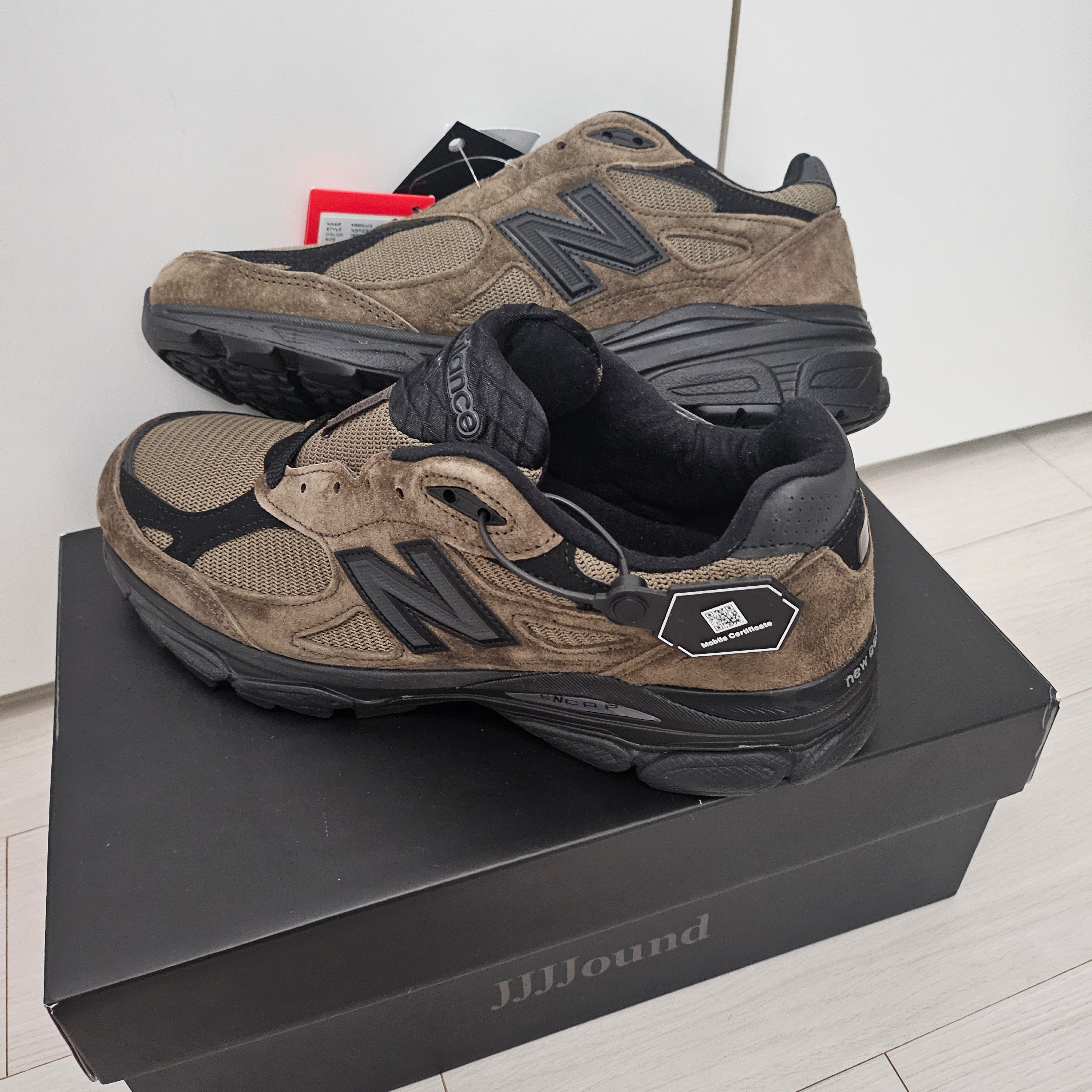New Balance x JJJJound 990v3 Brown Black 착용 스타일