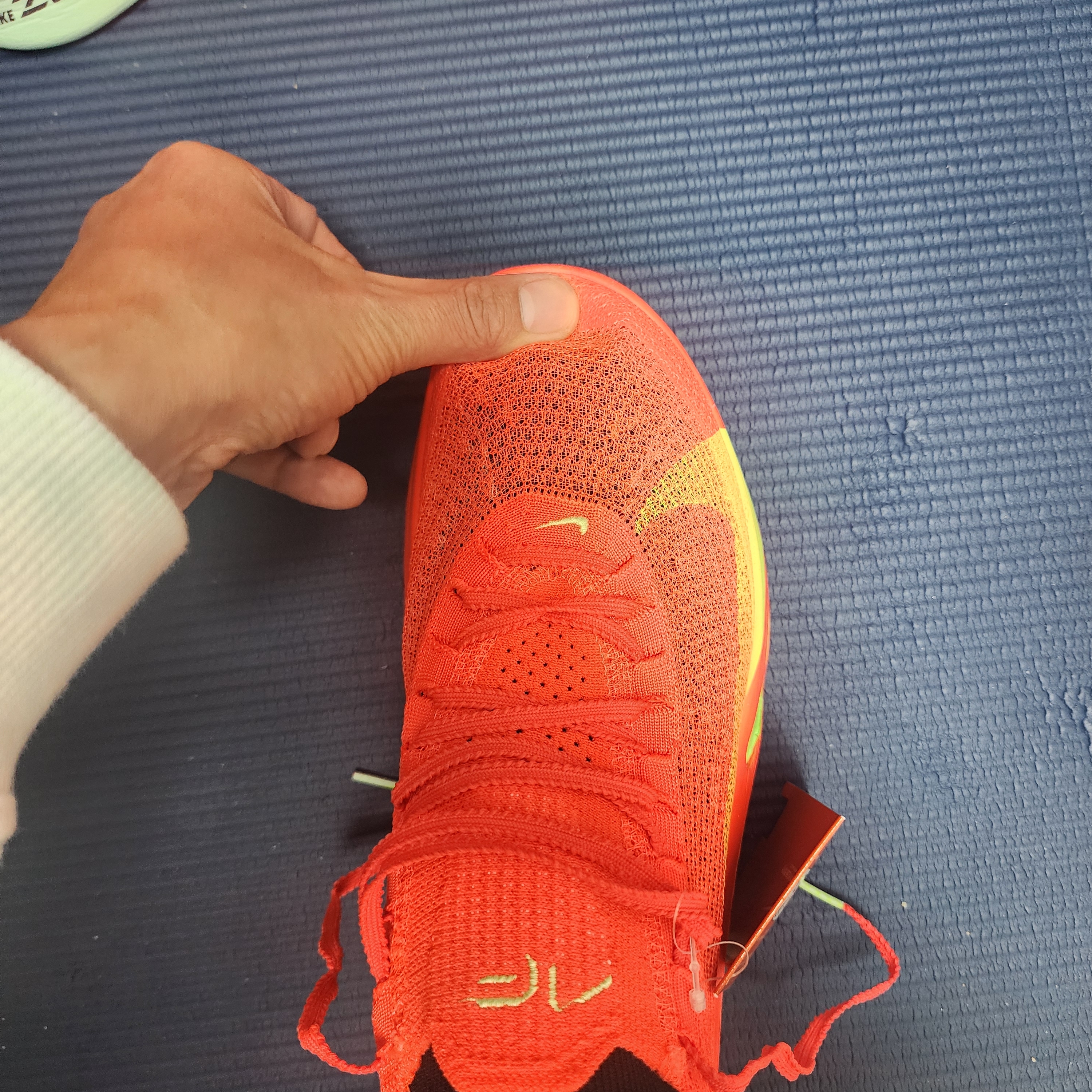 Nike Air Zoom Alphafly Next% 3 Bright Crimson Lime Blast 착용 스타일 - 3