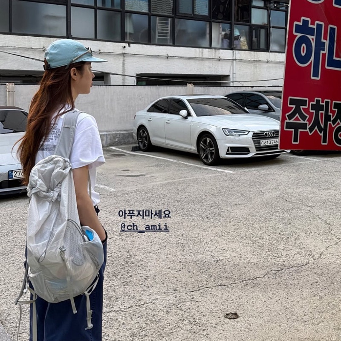 Montbell Versalite Pack 20 Backpack Ice White 착용 스타일