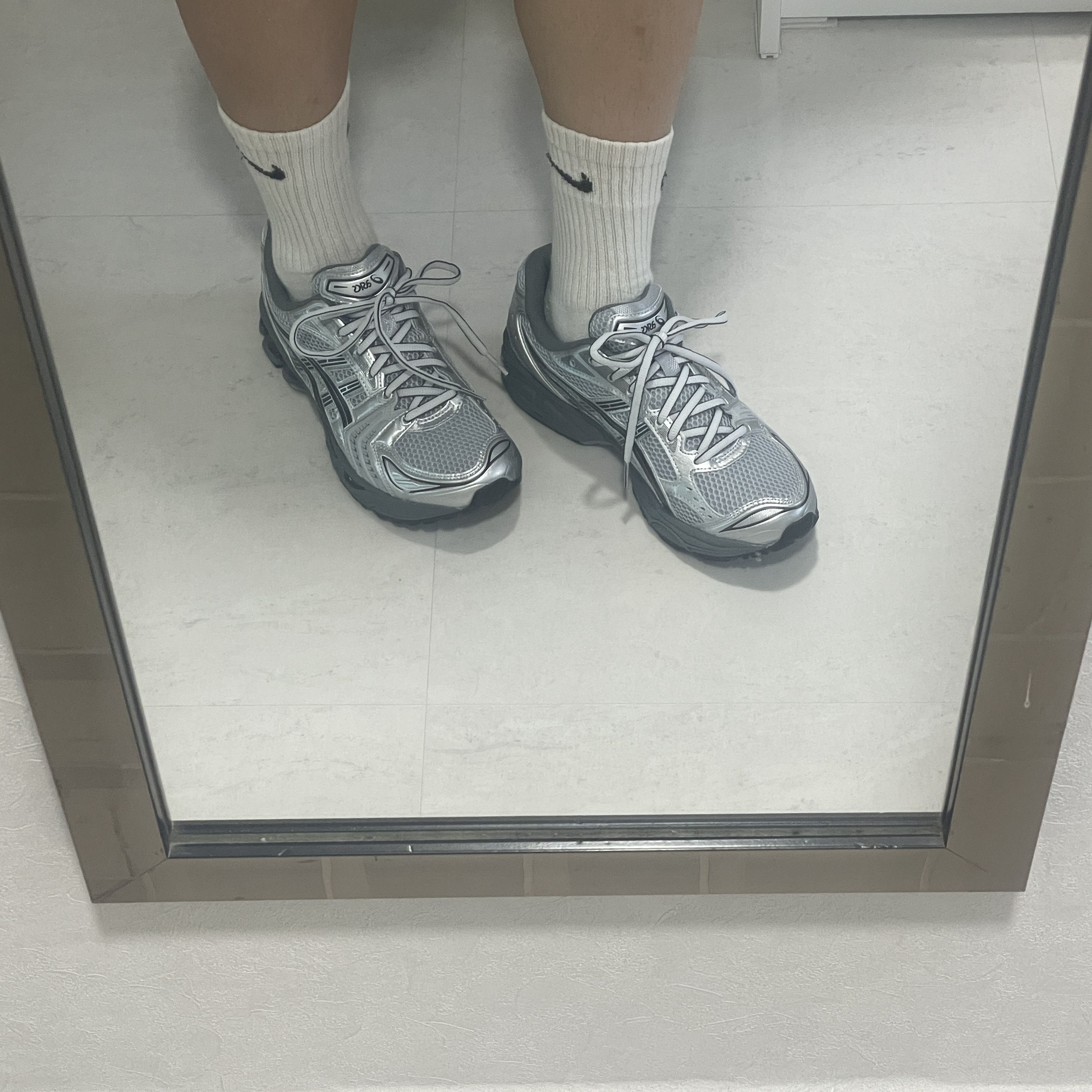 Asics x Urban Research Gel-Kayano 14 Pure Silver Black 착용 스타일 - 2