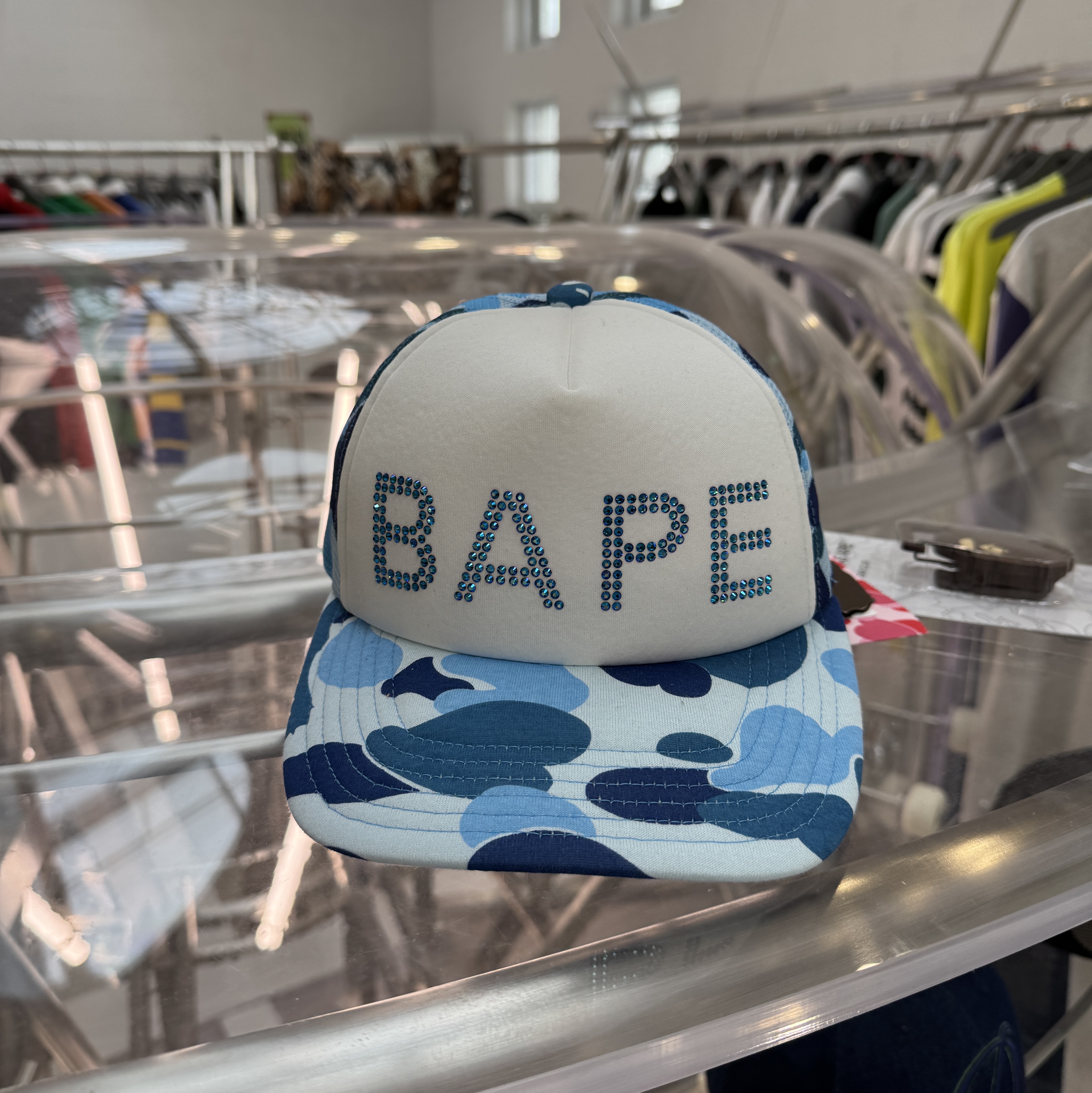 BAPE ABC Camo Crystal Stone Mesh Cap Blue 착용 스타일