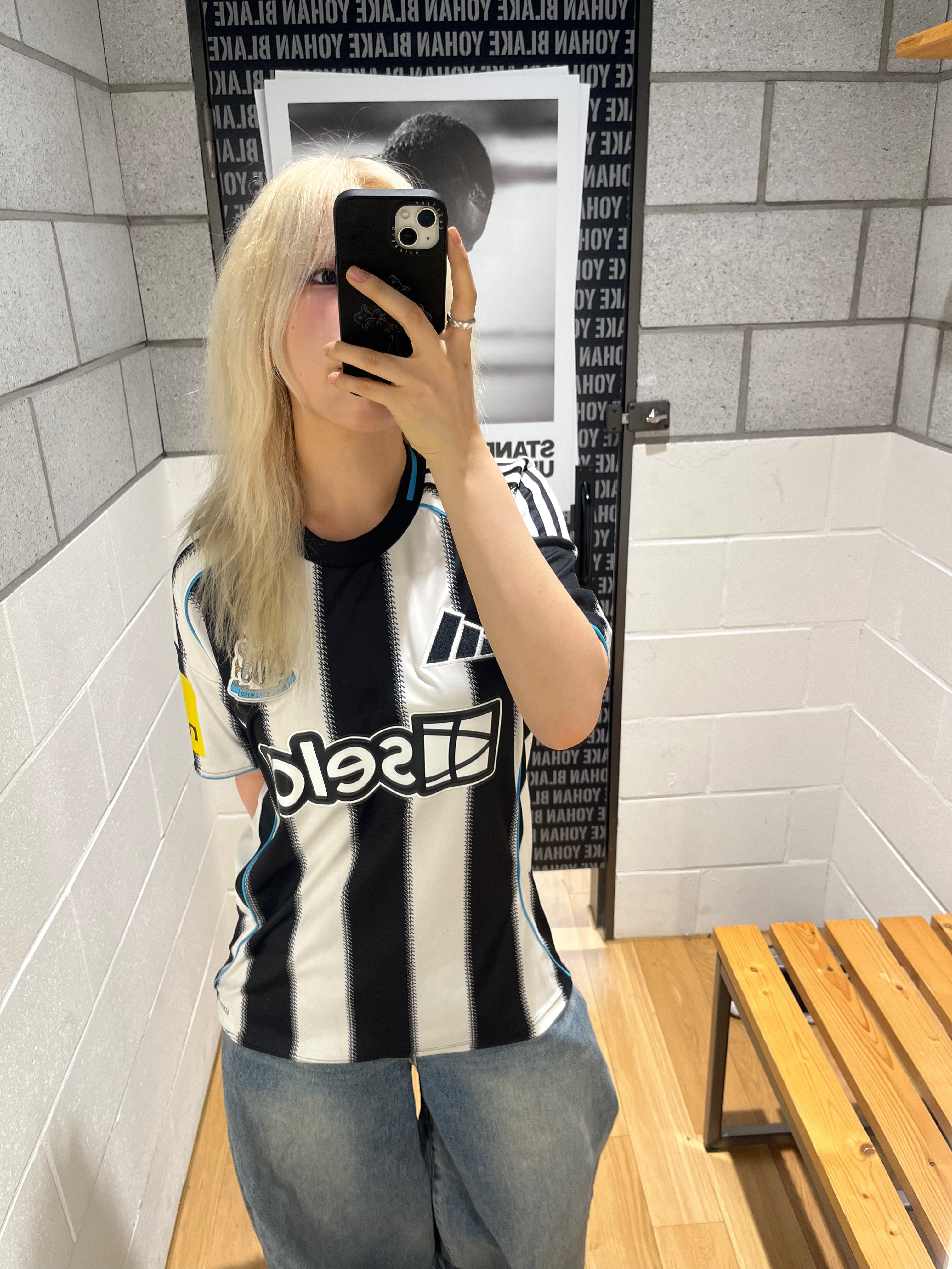Adidas Newcastle United FC 25/26 Home Jersey Black White - KR Sizing (Non Marking Ver.) 착용 스타일 - 2