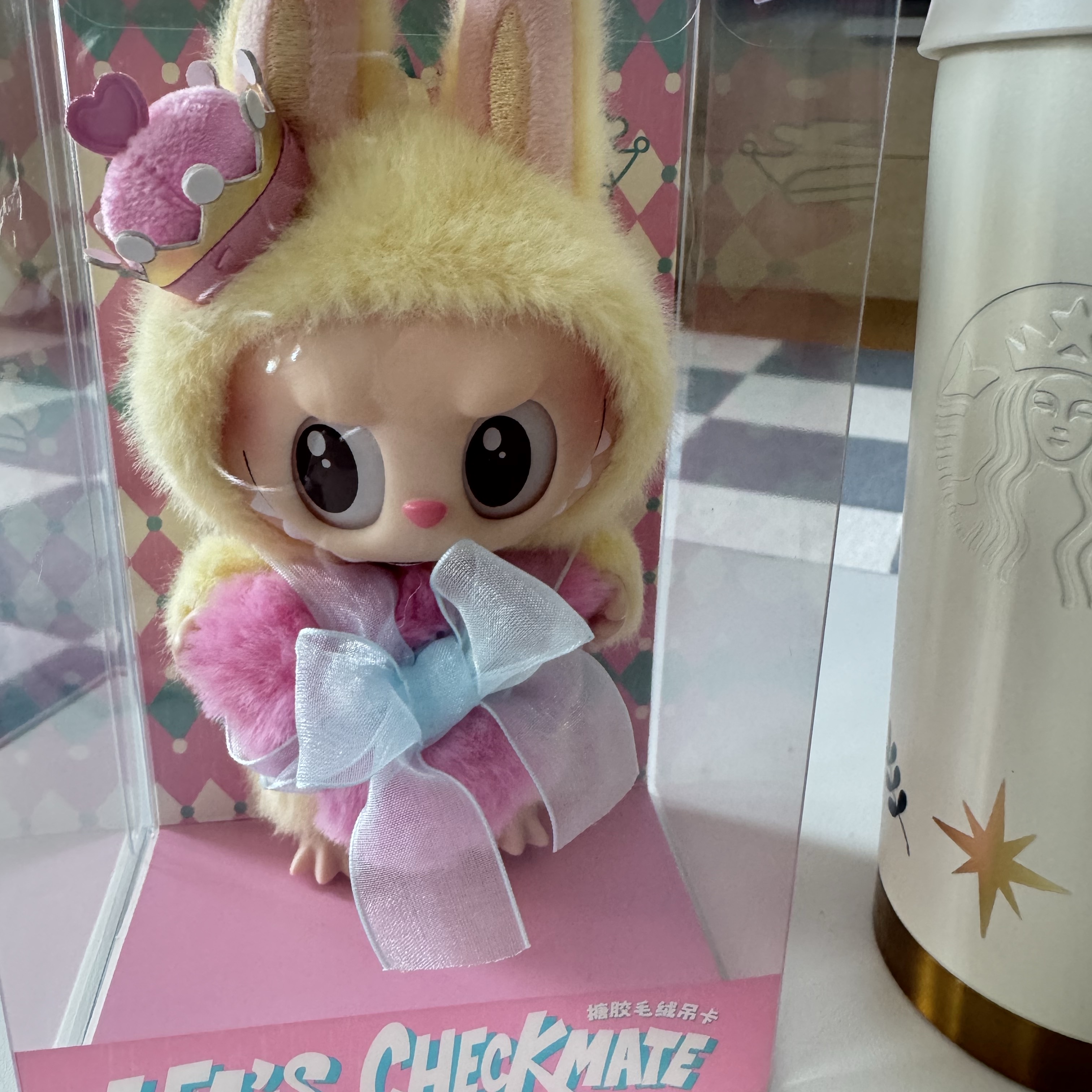 Pop Mart The Monsters Checkmate Series Plush Keyring 착용 스타일
