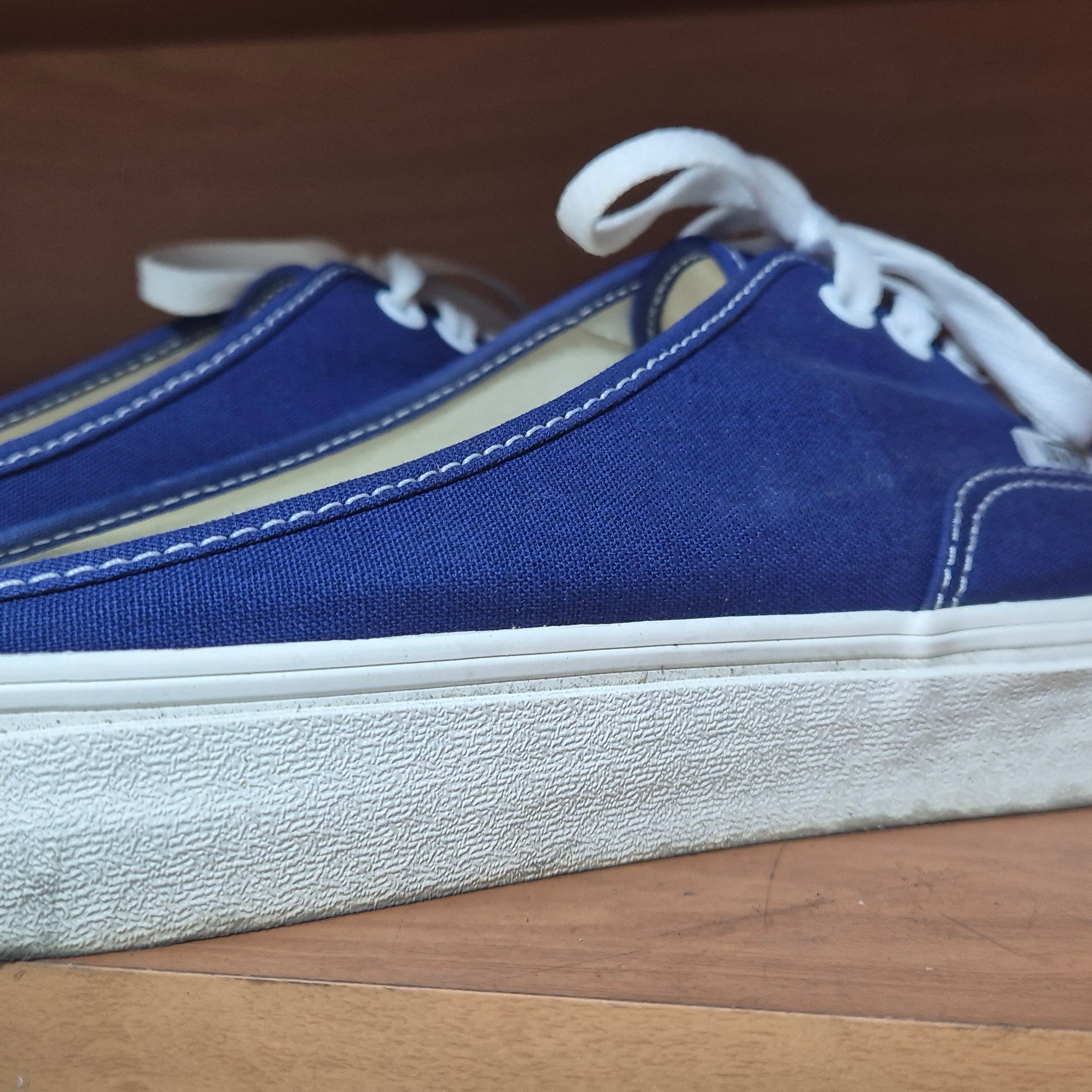 Vans Canvas Authentic Mule Blue 착용 스타일