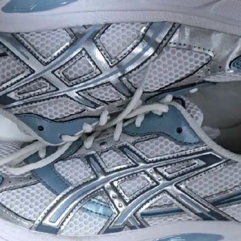 Asics Gel-1130 White Shark Skin 착용 스타일