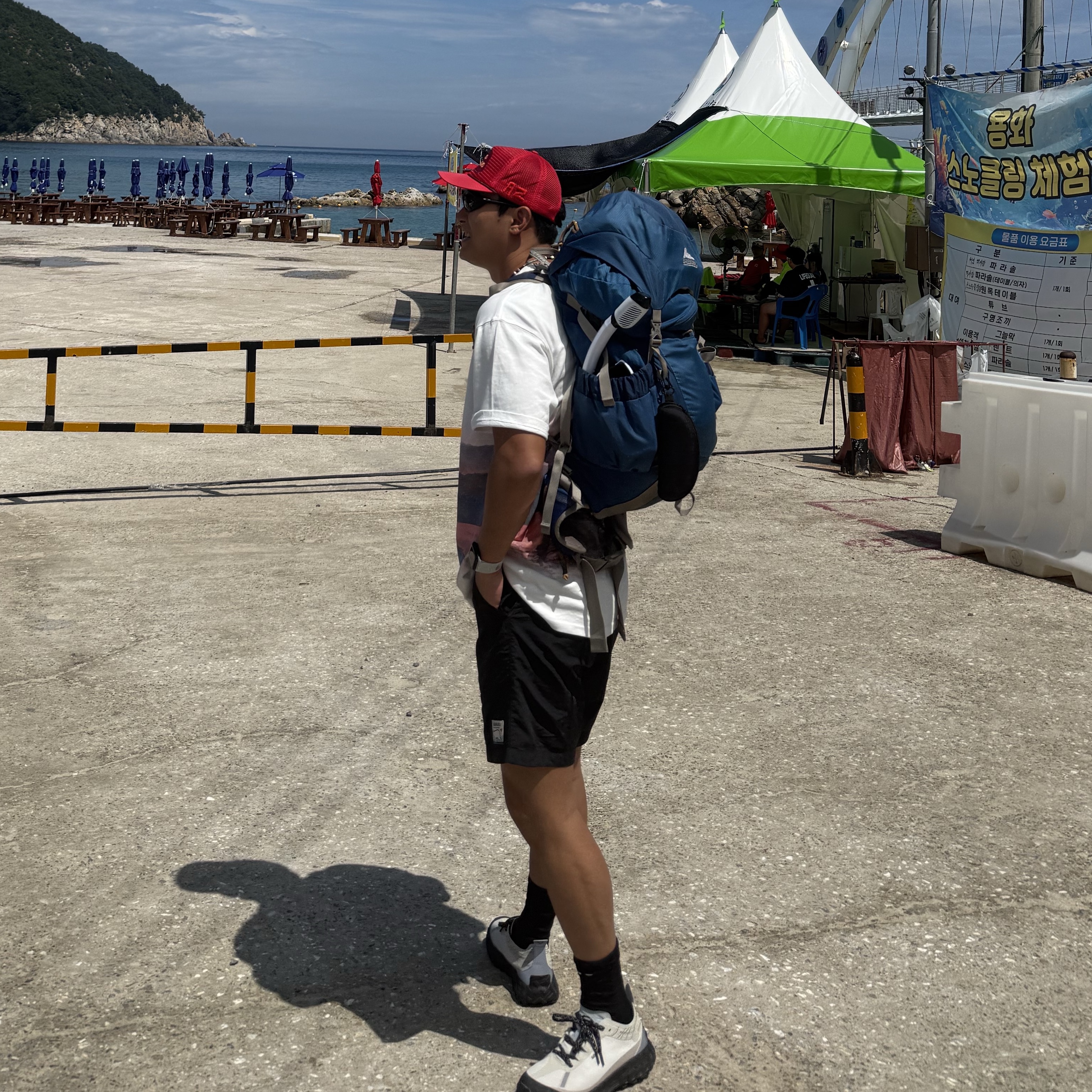 Alex Zono I Dig Running Red Mesh Trucker Hat Red, Norda 001/A Cinder 착용 스타일