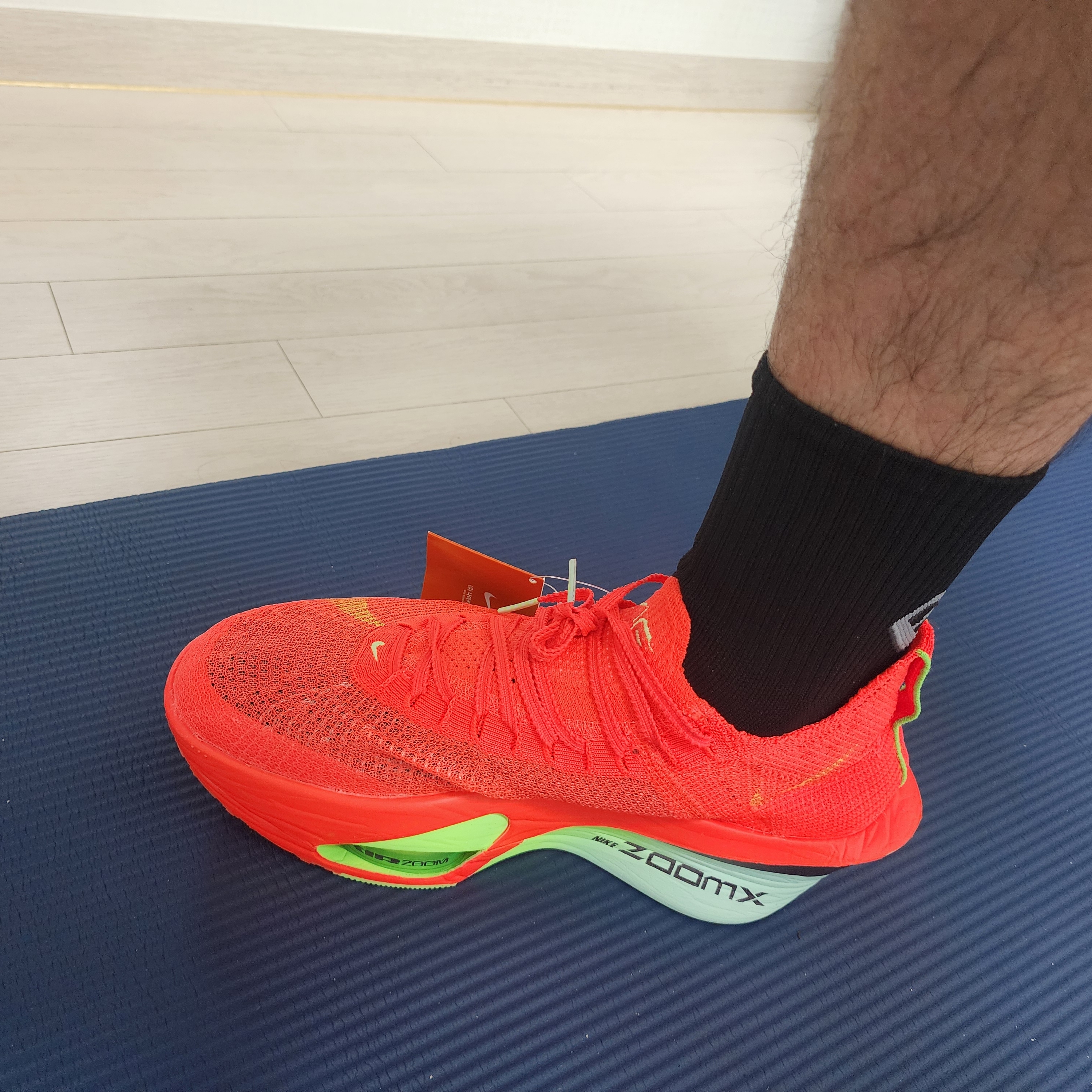 Nike Air Zoom Alphafly Next% 3 Bright Crimson Lime Blast 착용 스타일 - 1