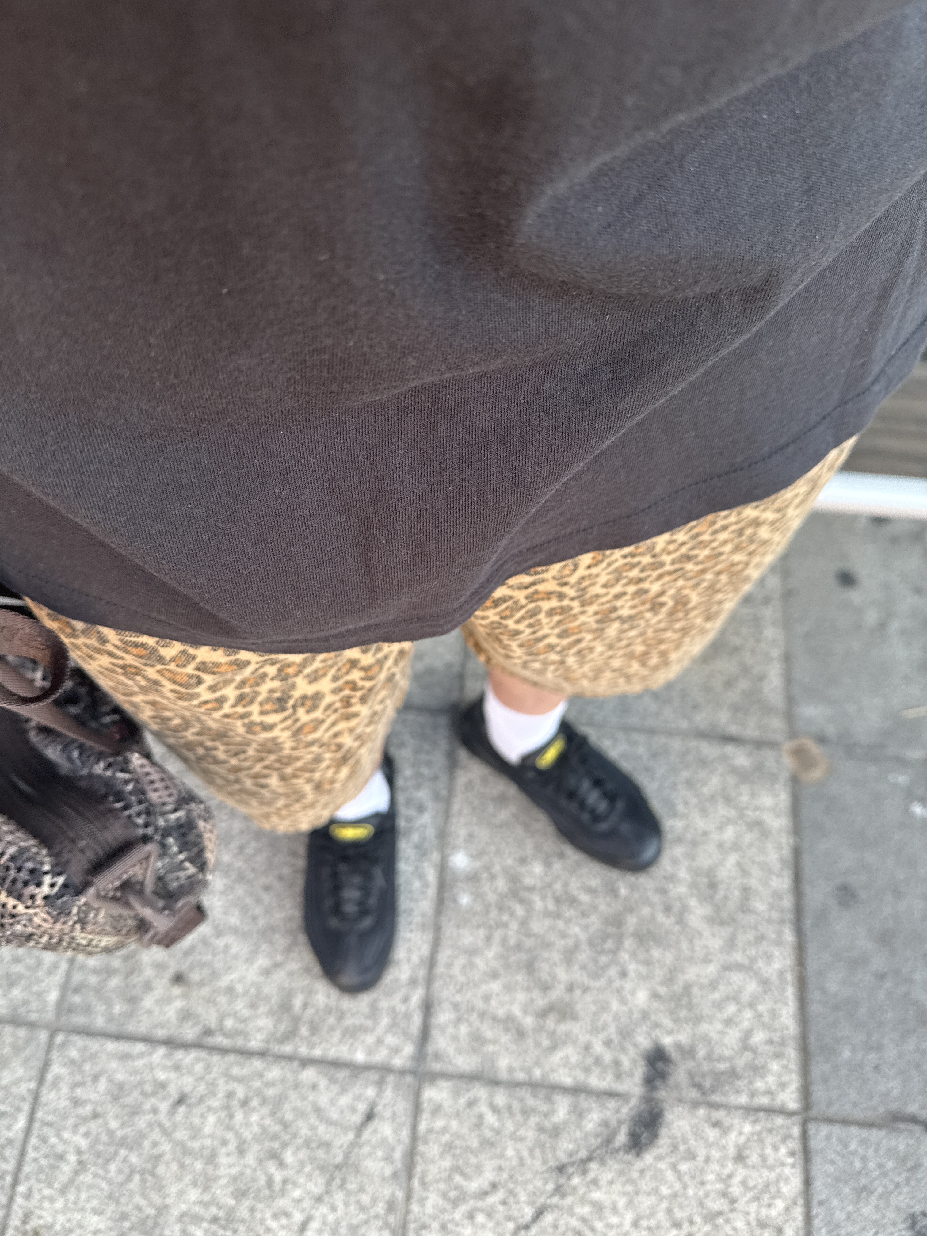Stussy Denim Work Shorts Leopard 착용 스타일
