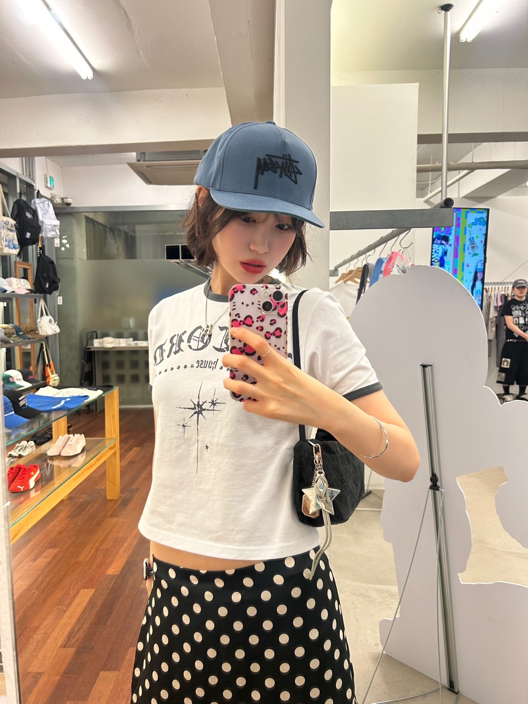 SLOW RECORD HOUSE Unisex RECORD Ringer Tee White 착용 스타일 - 4