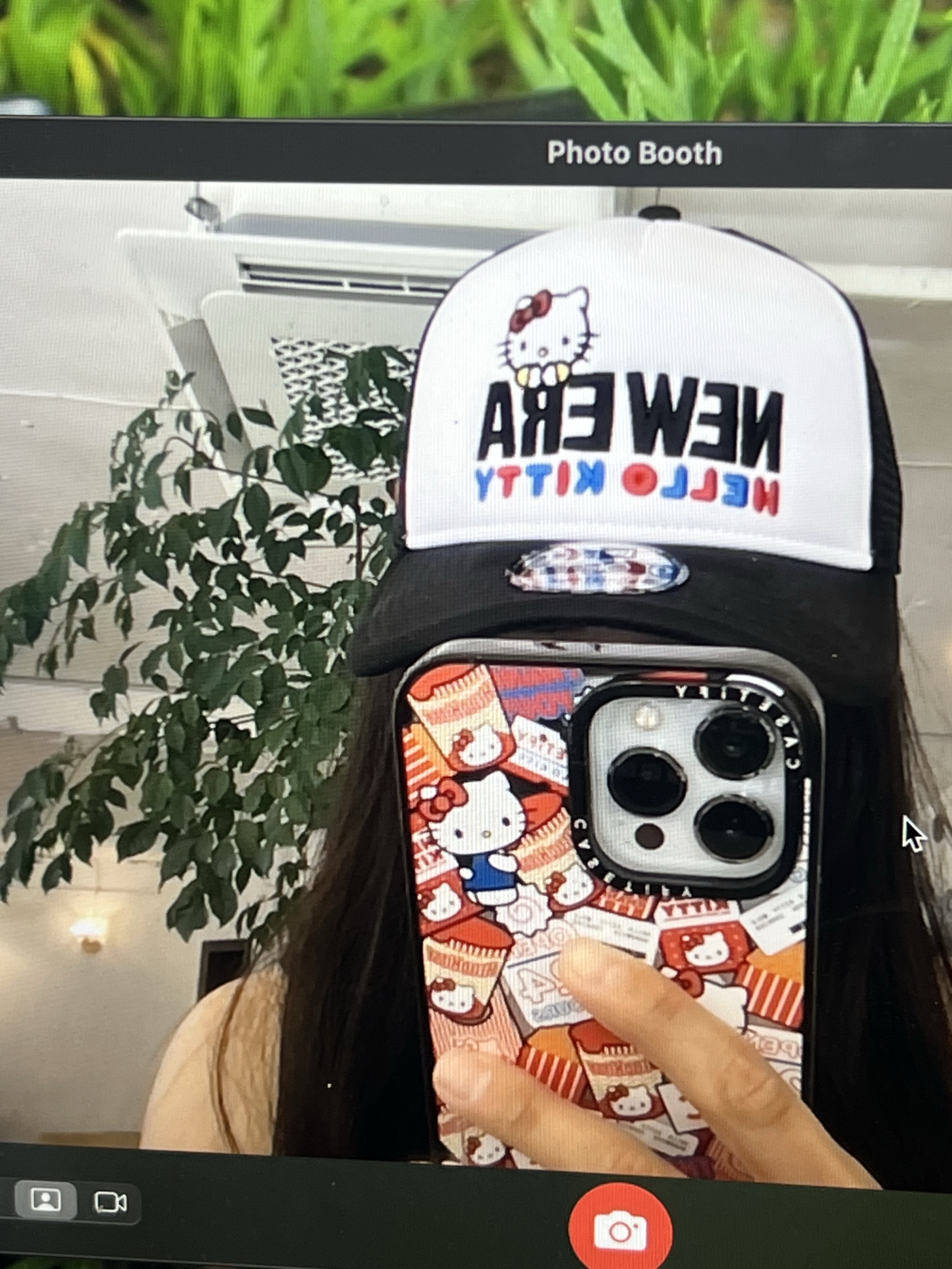 New Era x Hello Kitty A-Frame Trucker Ball Cap Black 착용 스타일