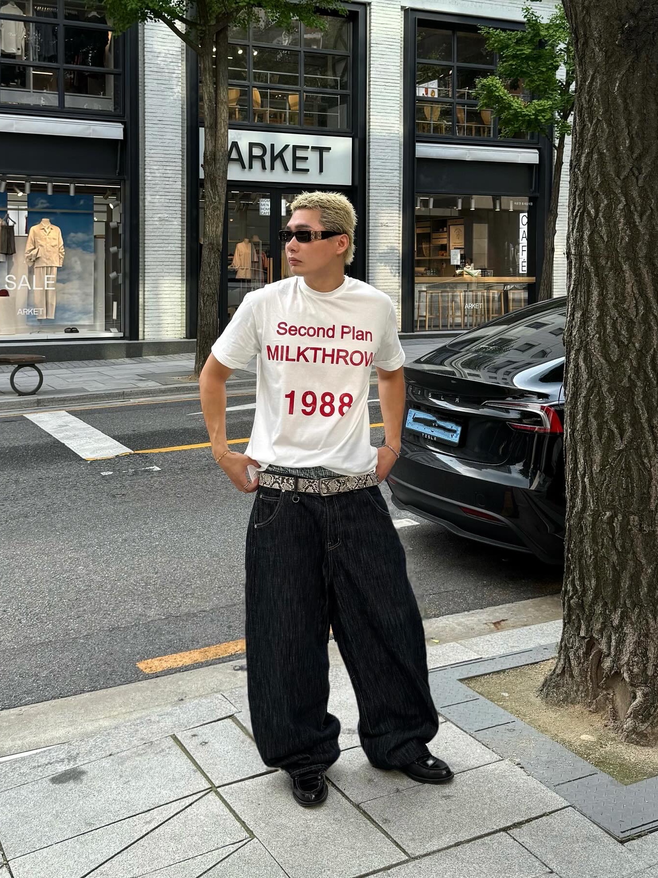 Haruta HS-906 Penny Loafer Black, (W) Balenciaga Dynasty Rectangle Sunglasses Black 착용 스타일 - 1