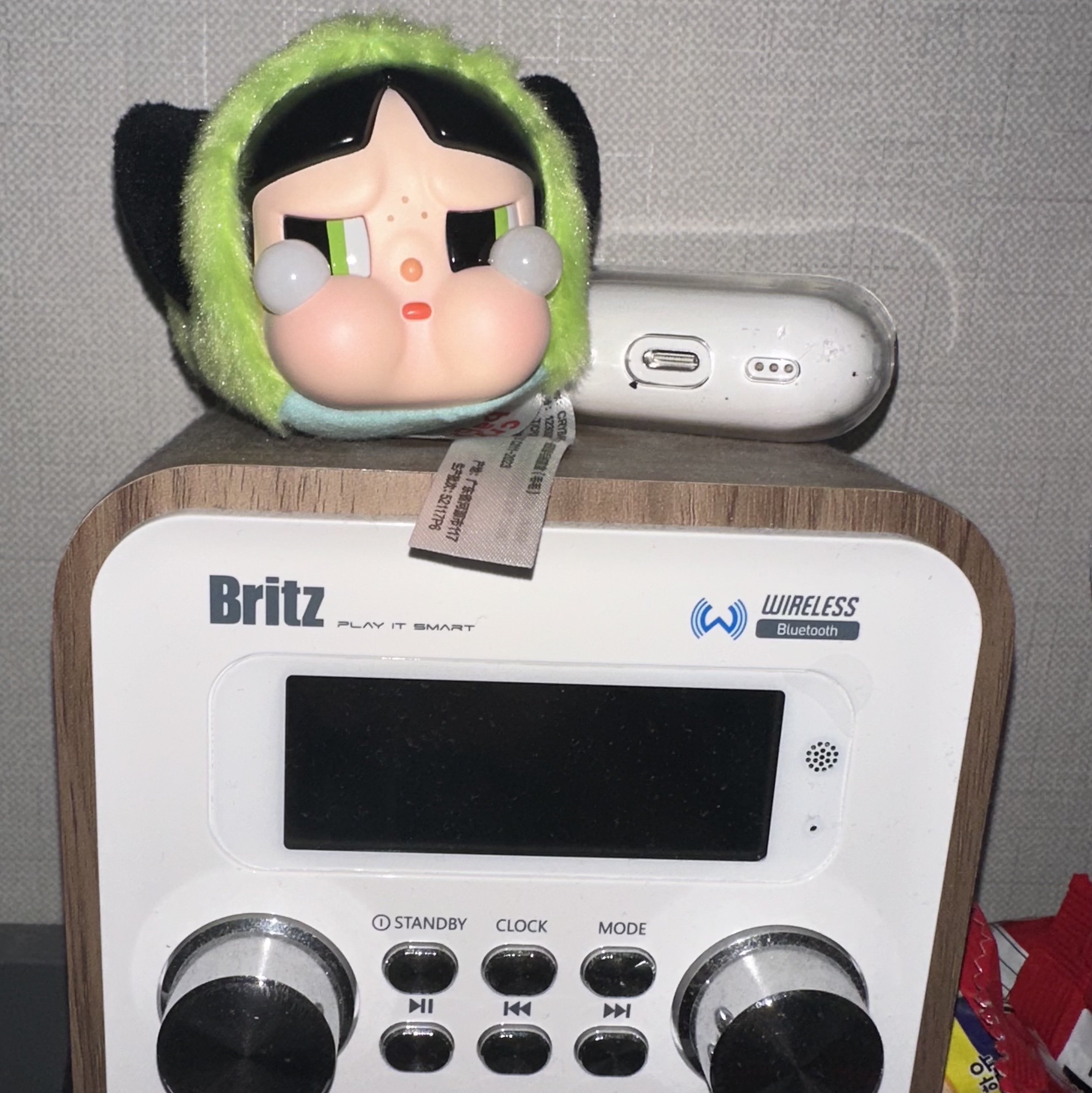 Pop Mart Crybaby x Powerpuff Girls Series Keyring Sealed Case (6 Blind Boxes), Pop Mart Crybaby x Powerpuff Girls Series Keyring Buttercup (Opened Case) 착용 스타일
