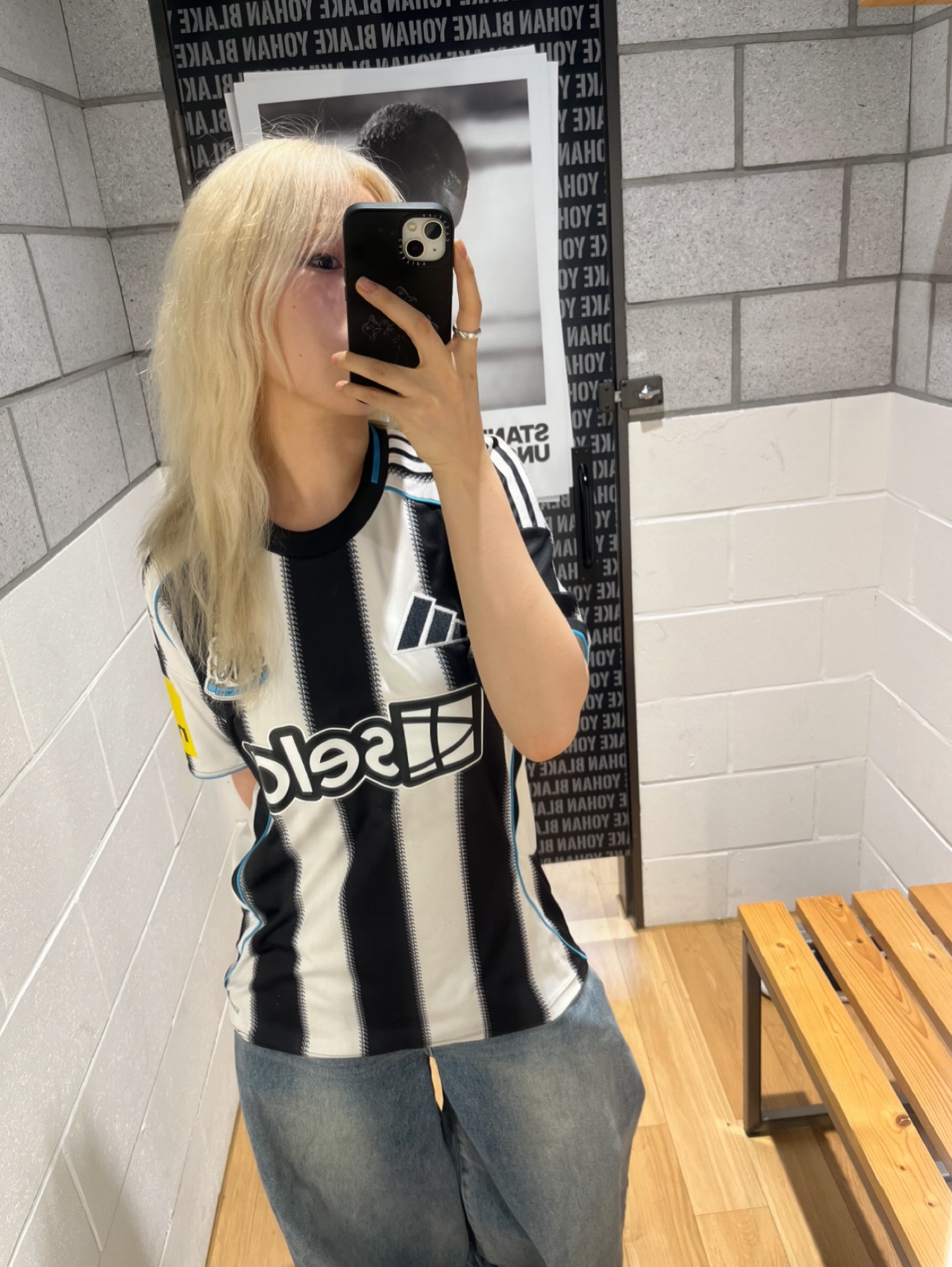 Adidas Newcastle United FC 25/26 Home Jersey Black White - KR Sizing (Non Marking Ver.) 착용 스타일 - 1