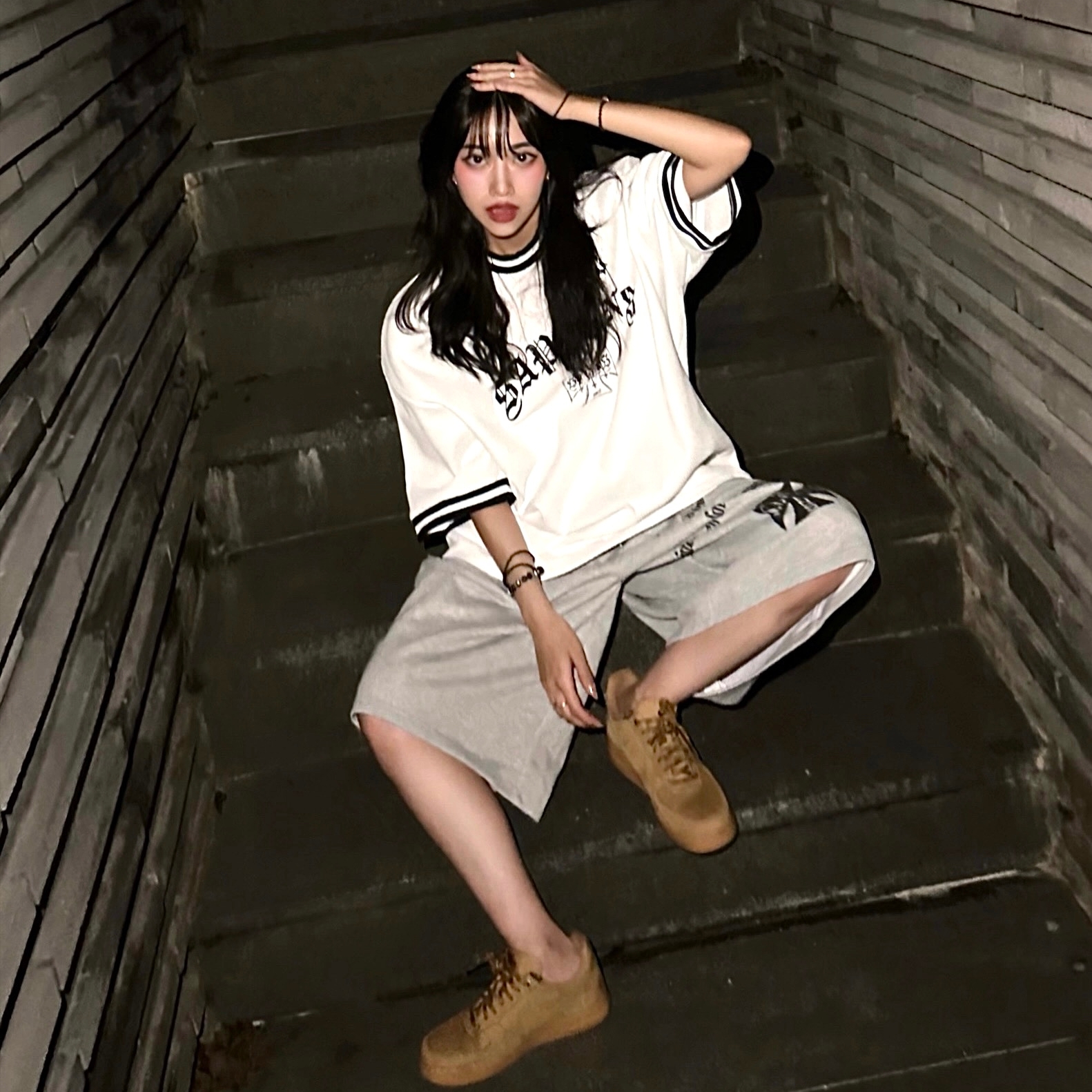 Sapiens Ninety Ringer Over Fit Short Sleeves White, [KREAM 단독] Sapiens Engineered Over Fit Shorts Gray 착용 스타일 - 2